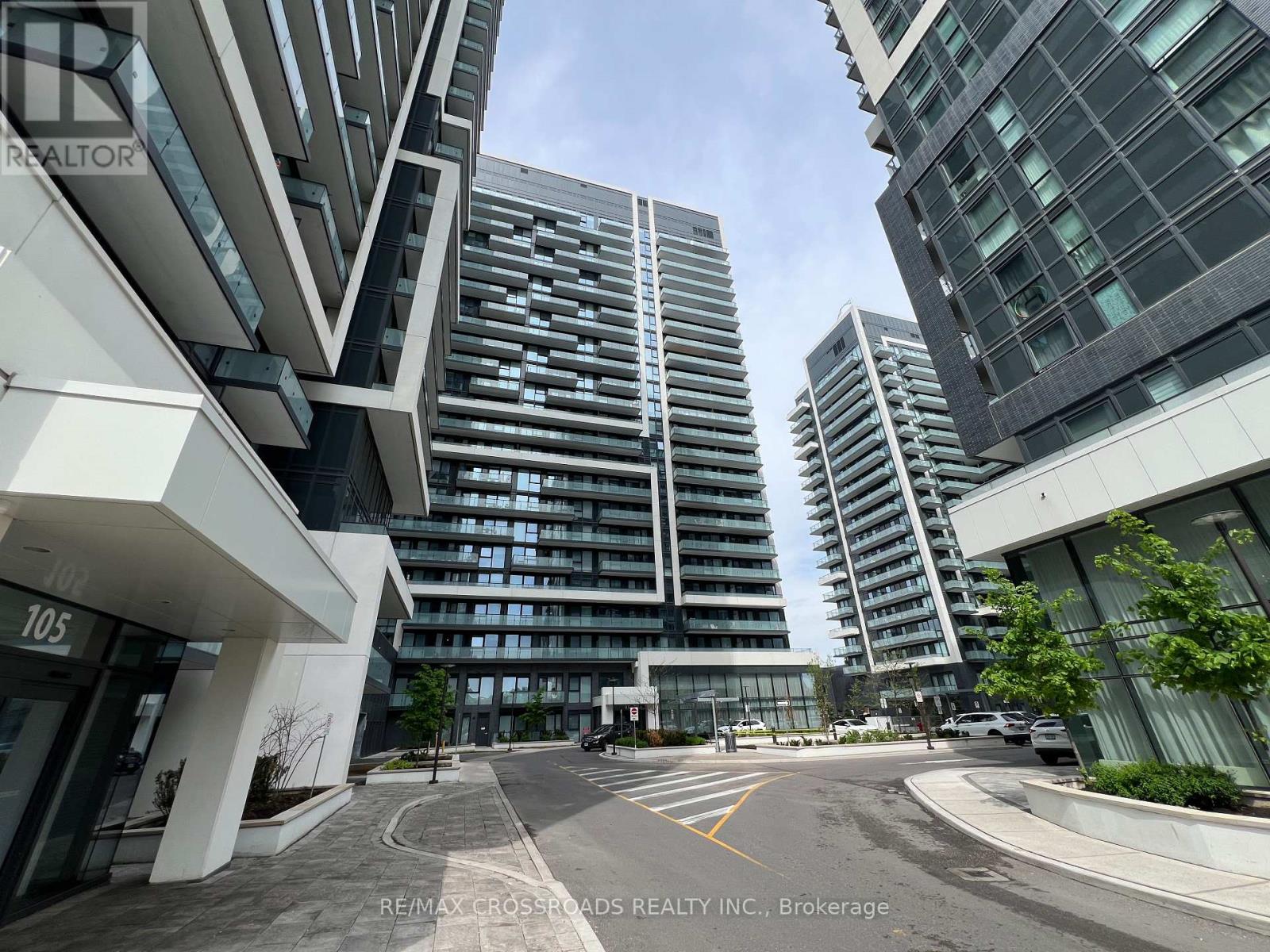 1102 - 95 ONEIDA CRESCENT, Richmond Hill, Ontario