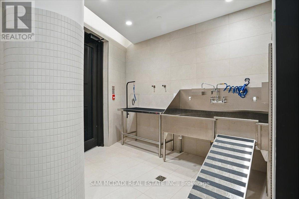 514 - 3006 William Cutmore Boulevard, Oakville (Jm Joshua Meadows), Ontario  L6H 8A4 - Photo 22 - W12198169