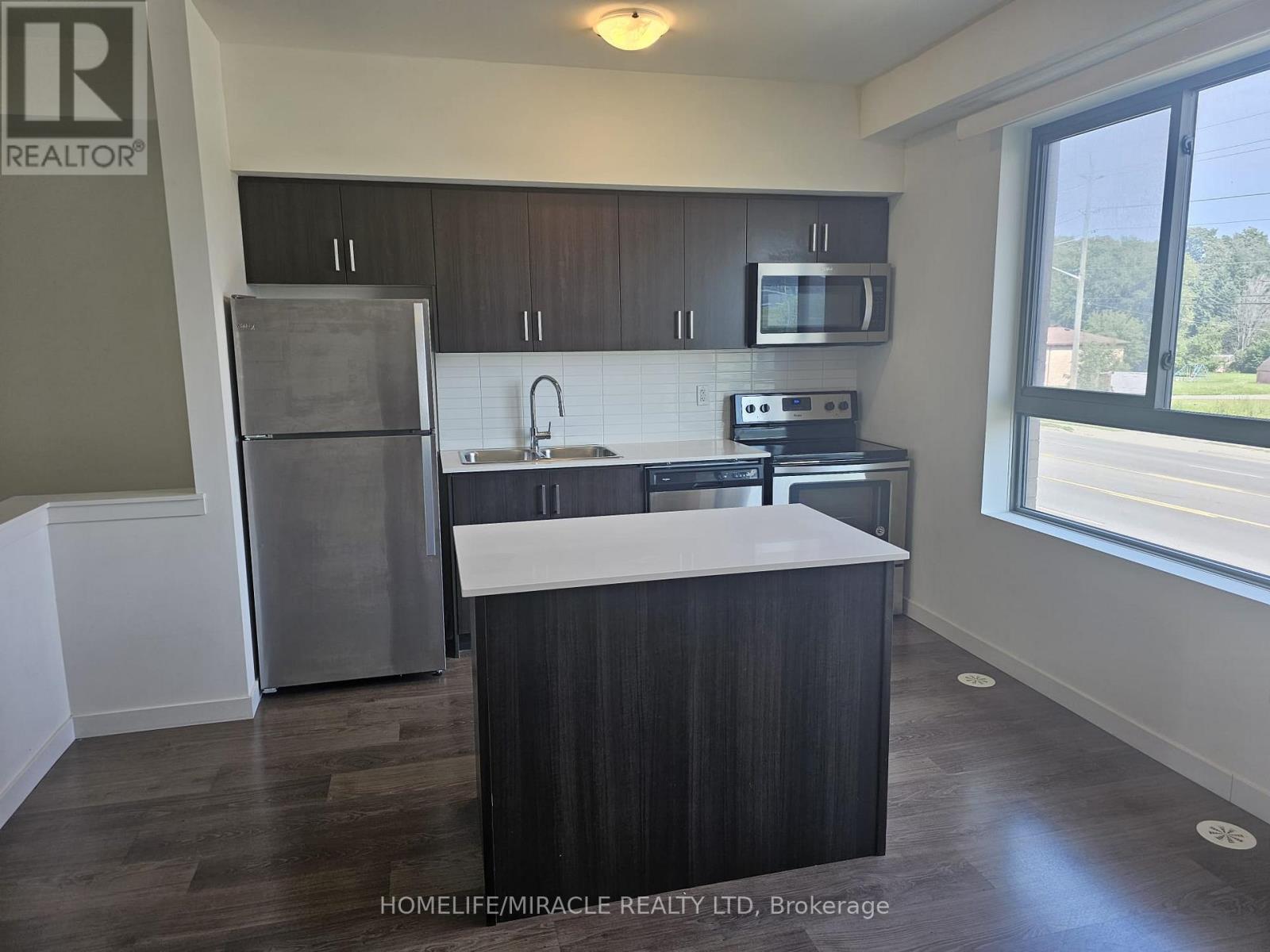 96 - 369 Essa Road, Barrie (Ardagh), Ontario  L4N 9C8 - Photo 4 - S12211425