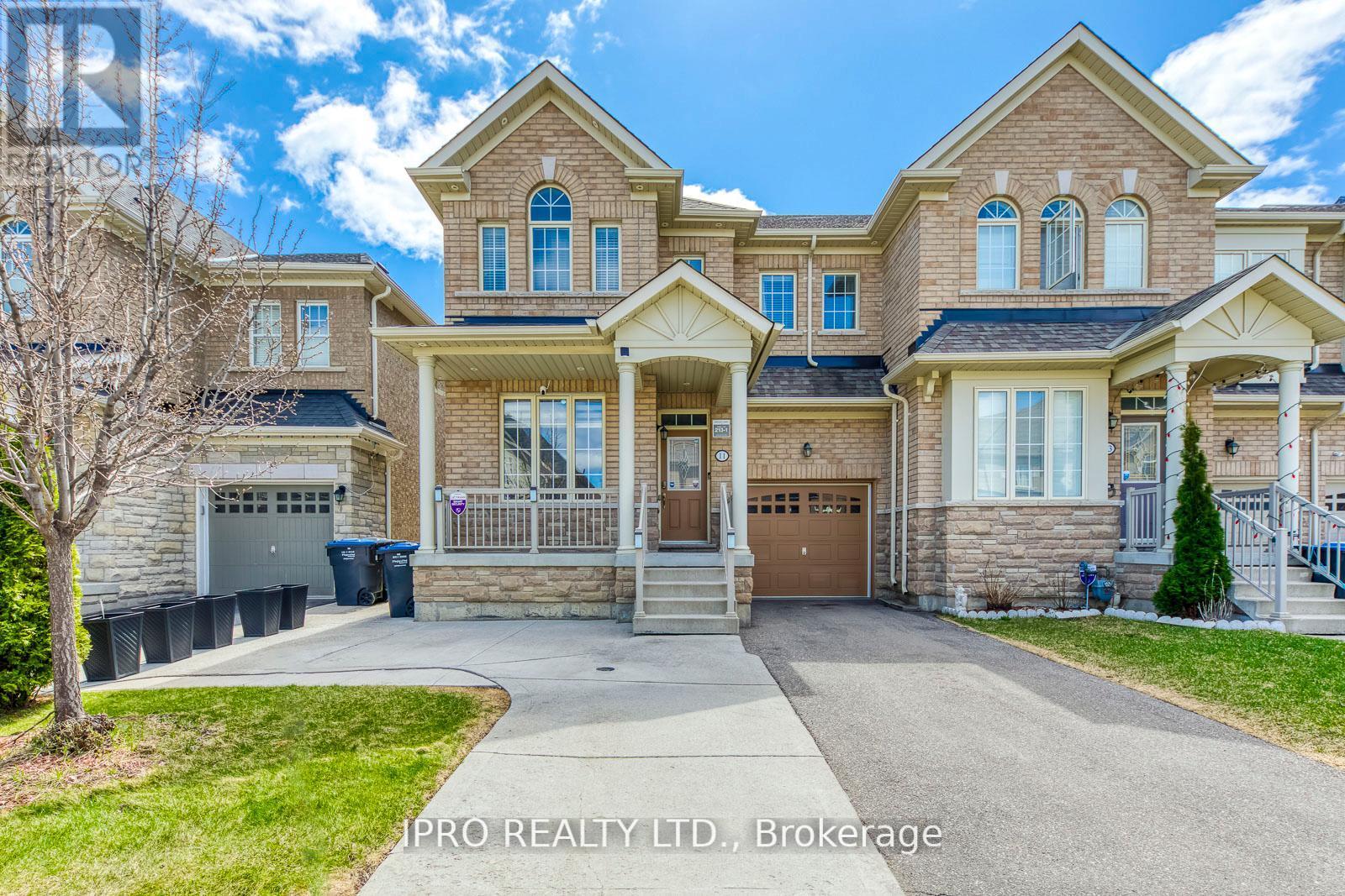 11 TRENTONIAN STREET, brampton (sandringham-wellington north), Ontario