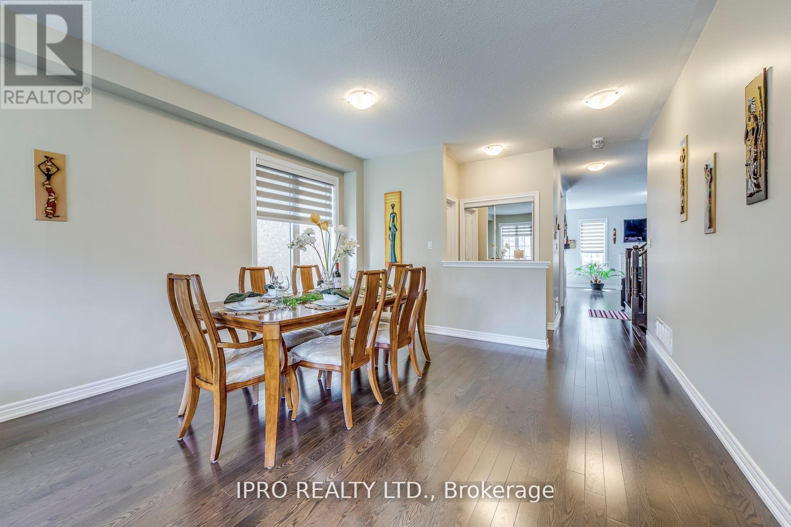 11 Trentonian Street, Brampton (Sandringham-Wellington North), Ontario  L6R 3W2 - Photo 36 - W12211409