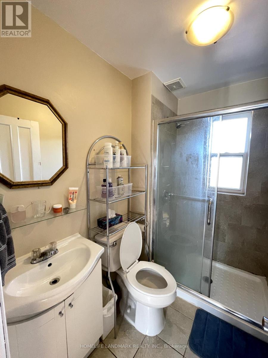 327 Main Street W, Hamilton, Ontario  L8P 1K1 - Photo 9 - X12211405