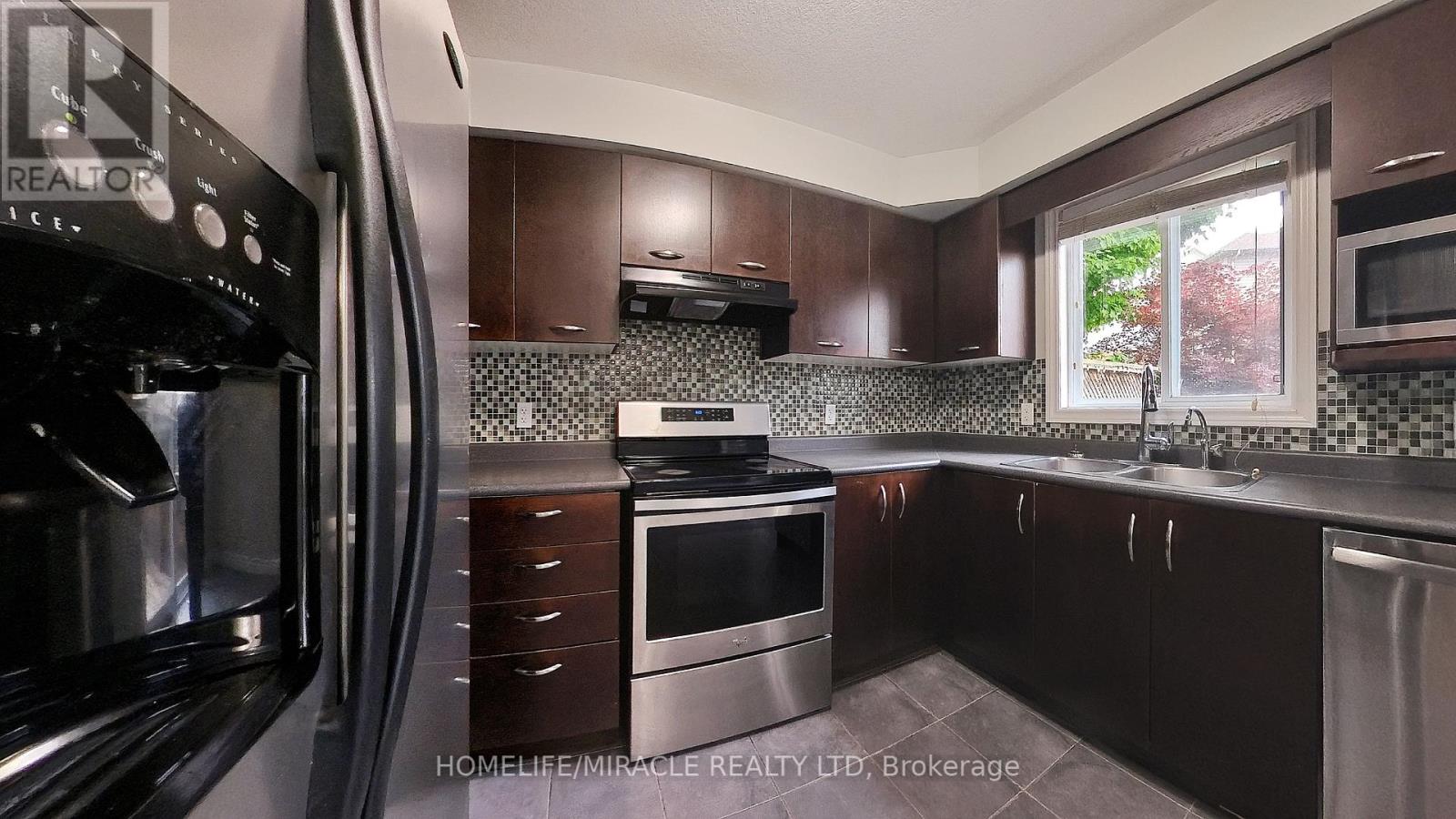 10 Tudor Street, Kitchener, Ontario  N2R 1W3 - Photo 18 - X12211406
