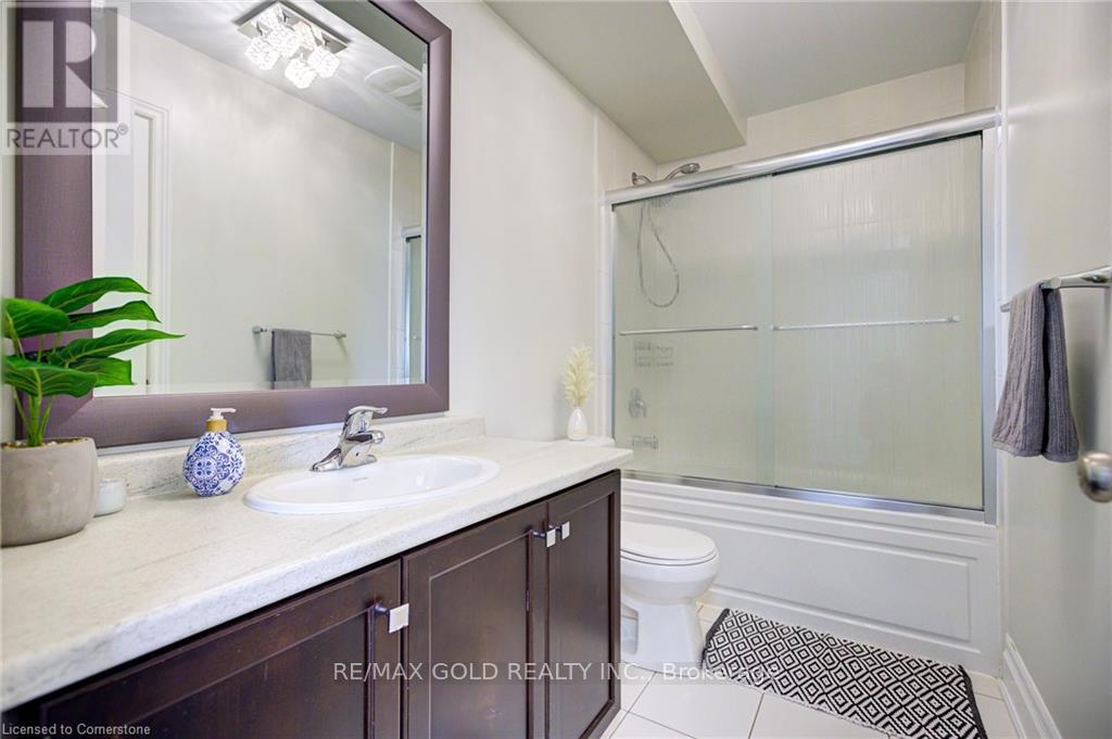 15 Wetland Way, Kitchener, Ontario  N2P 0C3 - Photo 32 - X12211430