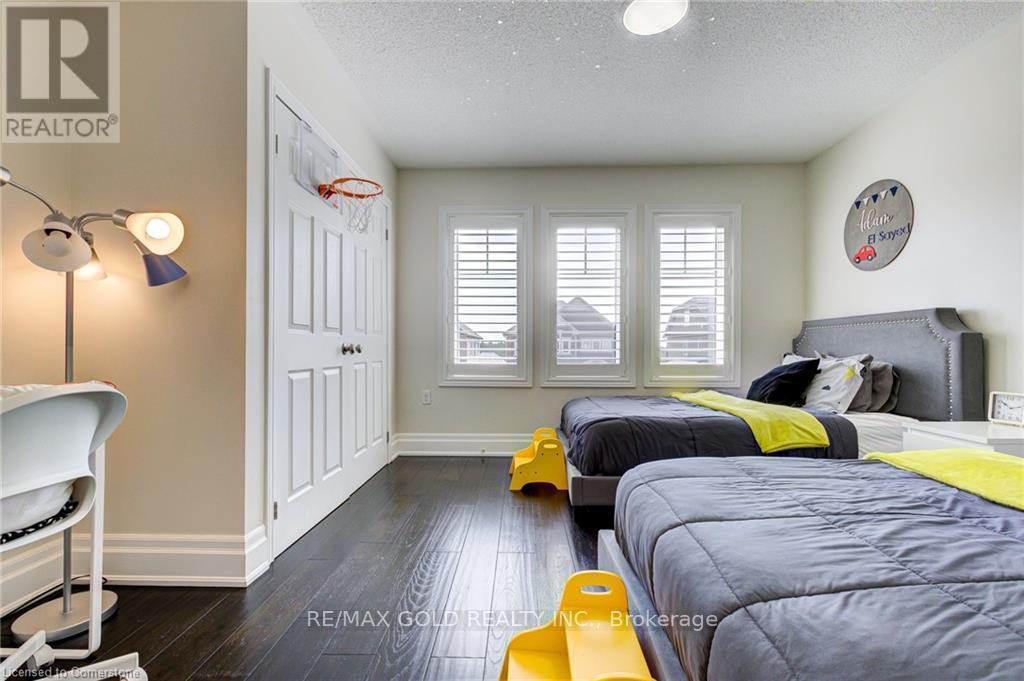 15 Wetland Way, Kitchener, Ontario  N2P 0C3 - Photo 34 - X12211430