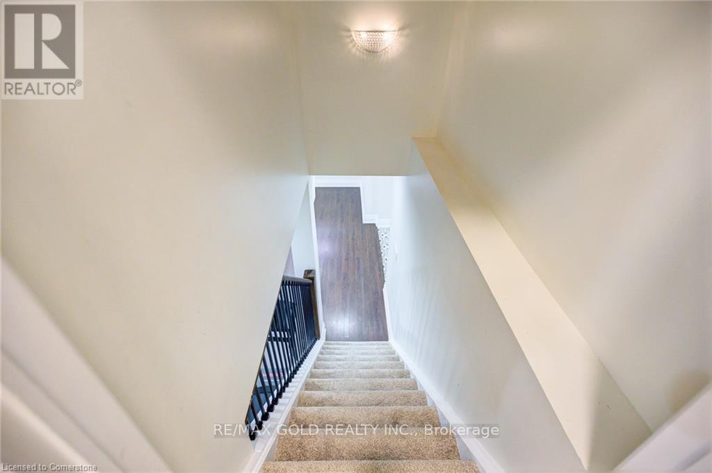 15 Wetland Way, Kitchener, Ontario  N2P 0C3 - Photo 41 - X12211430