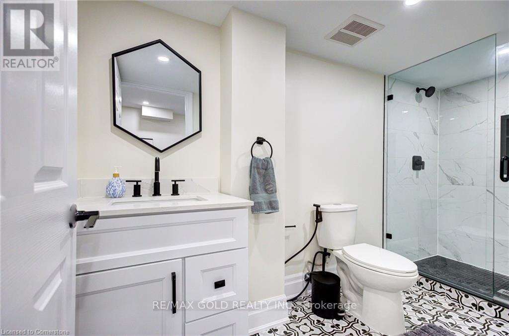 15 Wetland Way, Kitchener, Ontario  N2P 0C3 - Photo 46 - X12211430