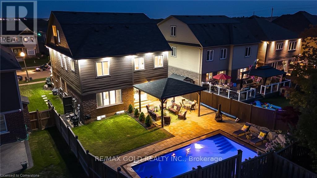 15 Wetland Way, Kitchener, Ontario  N2P 0C3 - Photo 6 - X12211430