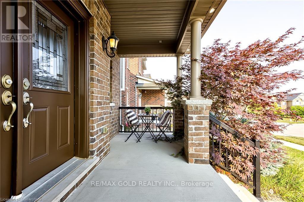 15 Wetland Way, Kitchener, Ontario  N2P 0C3 - Photo 8 - X12211430