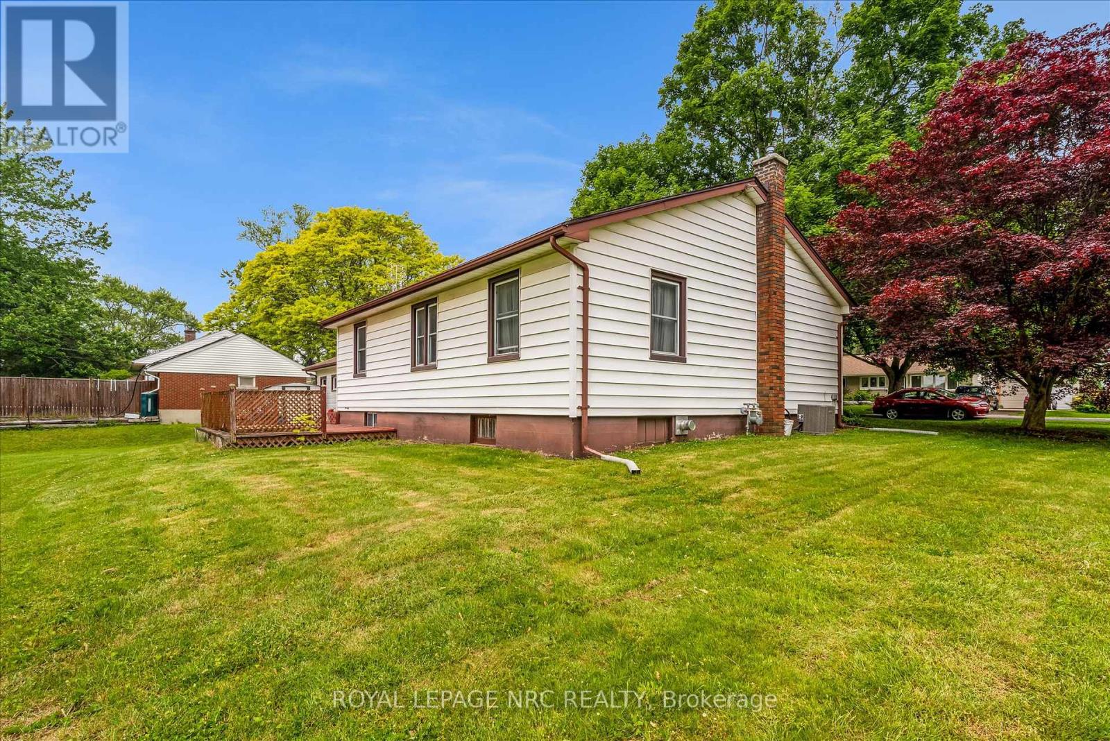 71 Summerlea Avenue, Welland (N. Welland), Ontario  L3C 3E9 - Photo 8 - X12211445