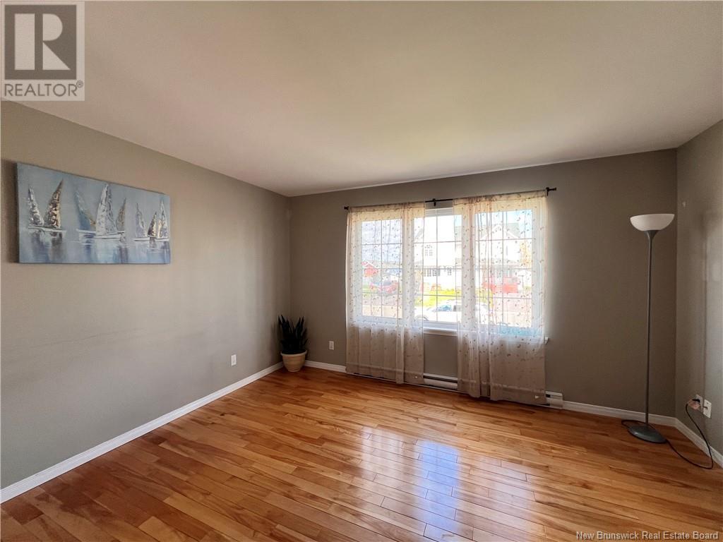 Property at 105 Hampton Street image 5
