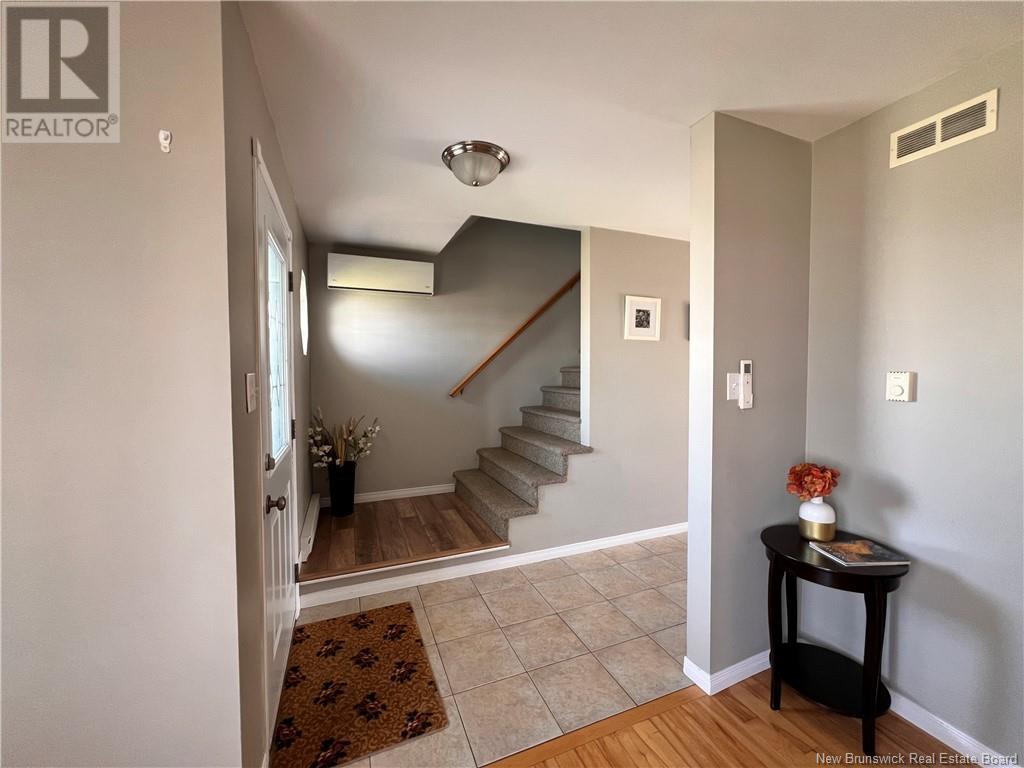 Property at 105 Hampton Street image 3