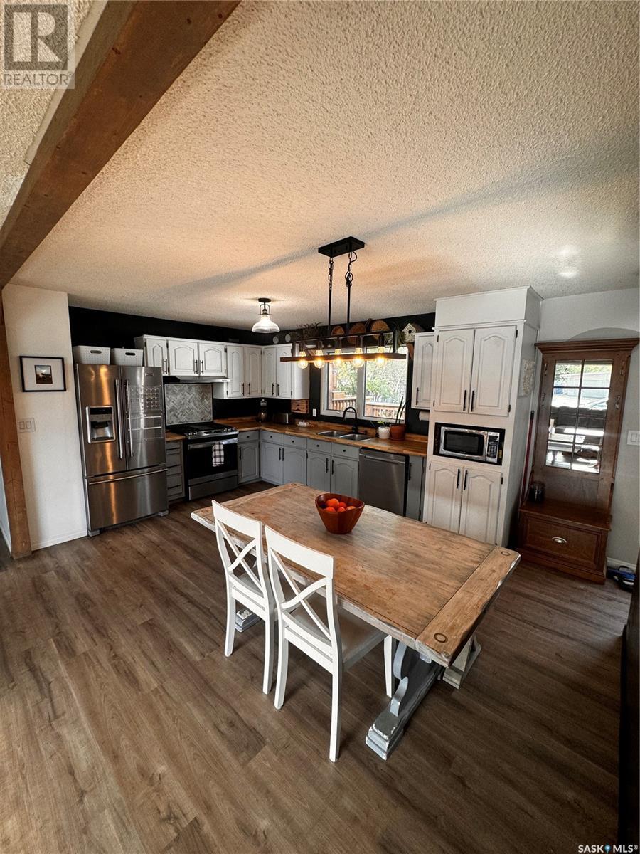 224 17th Street Ne, Weyburn, Saskatchewan  S4H 2P2 - Photo 6 - SK005538