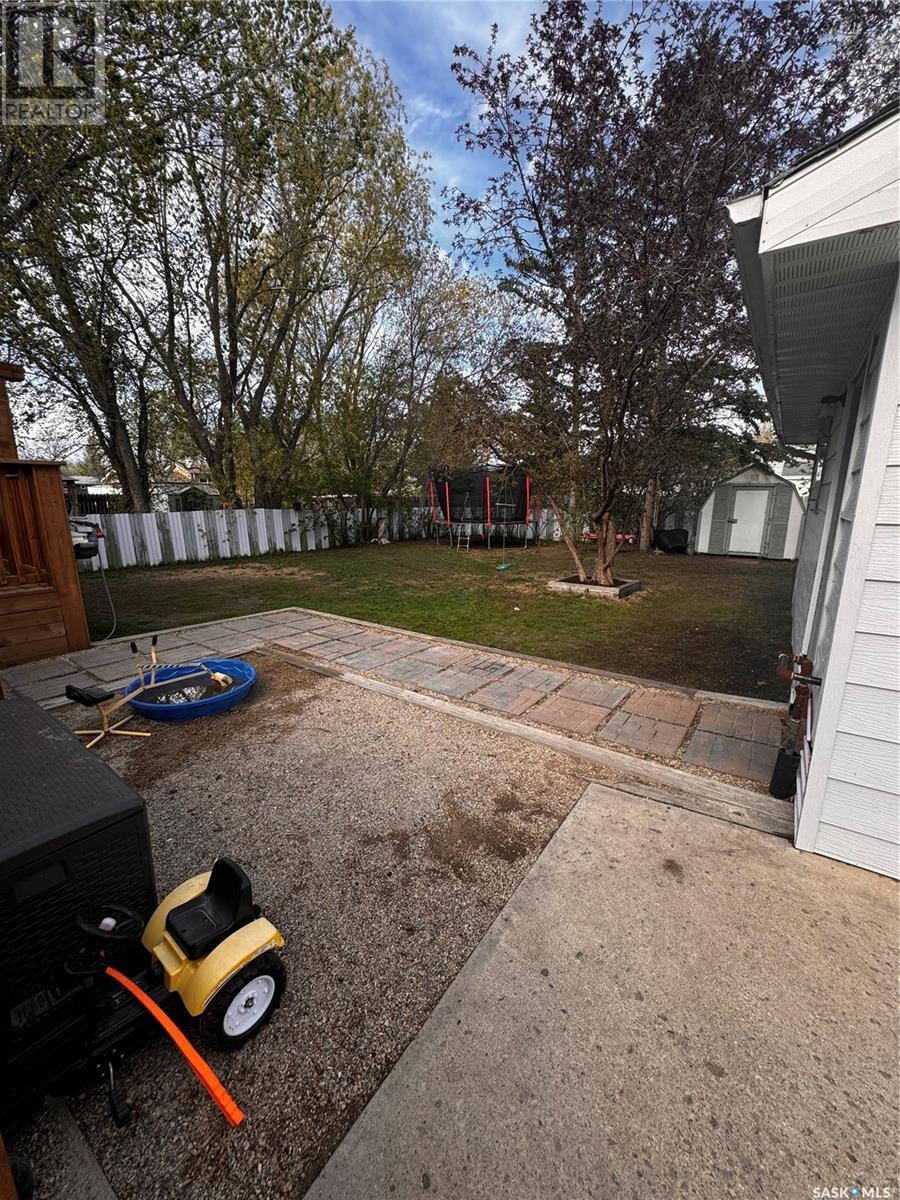 224 17th Street Ne, Weyburn, Saskatchewan  S4H 2P2 - Photo 40 - SK005538