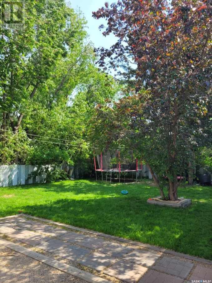 224 17th Street Ne, Weyburn, Saskatchewan  S4H 2P2 - Photo 41 - SK005538