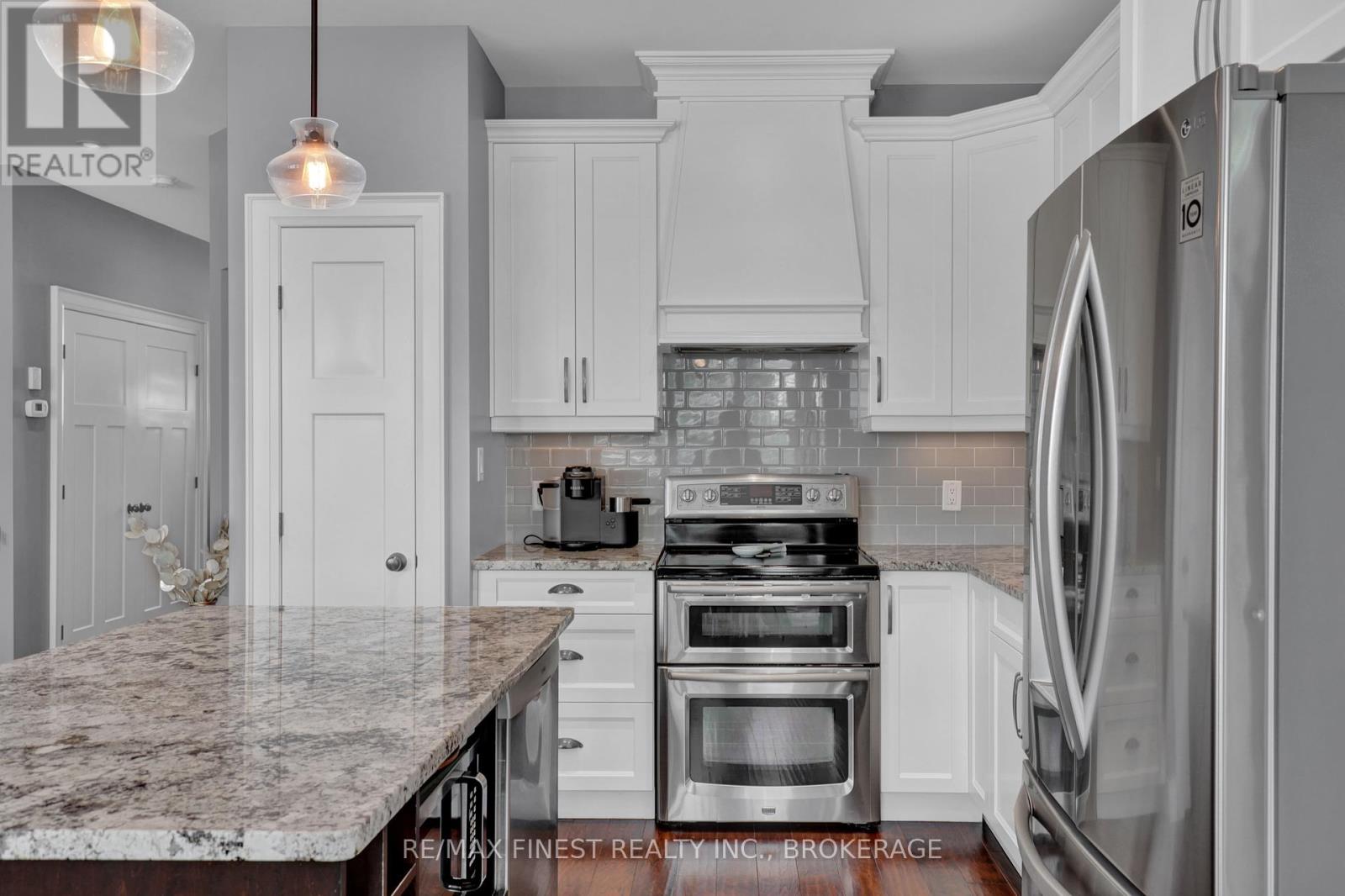 161 Mcdonough Crescent, Loyalist (Amherstview), Ontario  K7N 0B3 - Photo 14 - X12209528