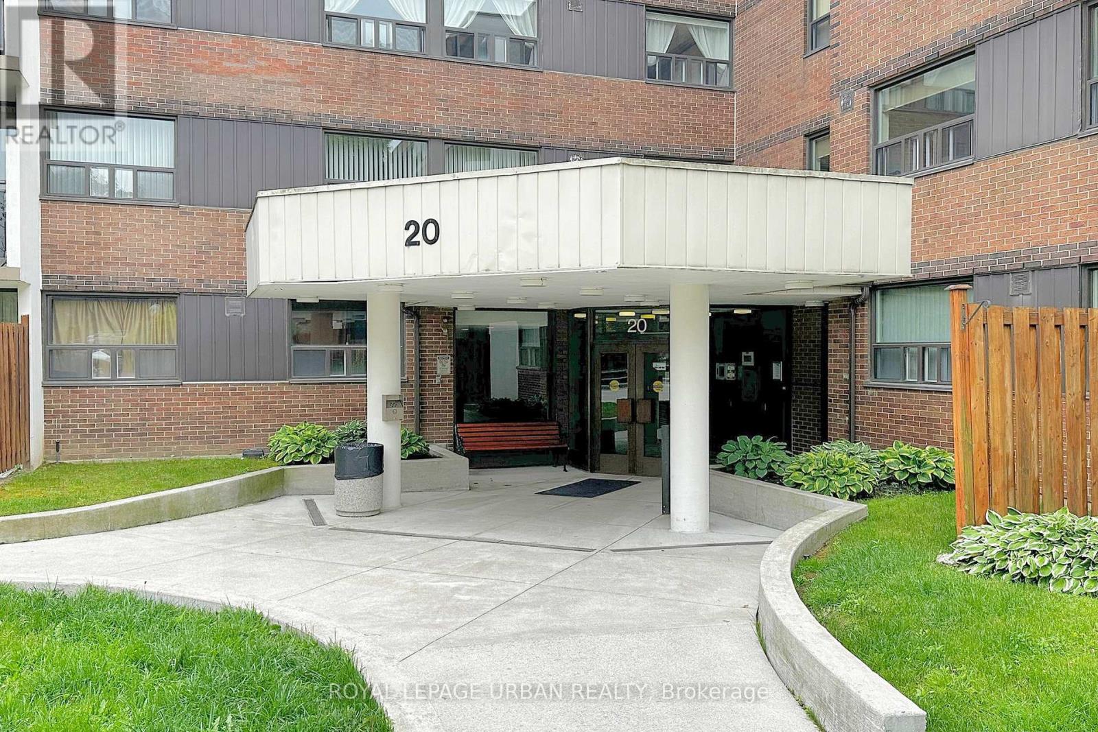 102 - 20 SUNRISE AVENUE, Toronto, Ontario