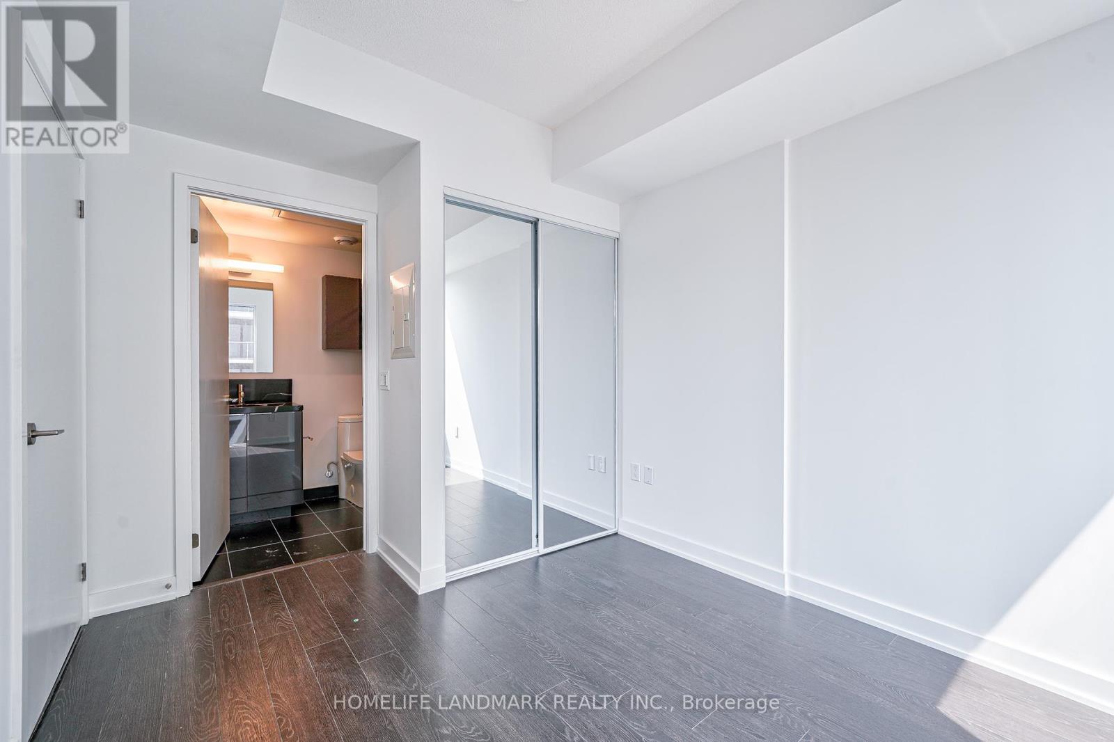 1908 - 238 Simcoe Street, Toronto, Ontario  M5T 0E2 - Photo 19 - C12211440