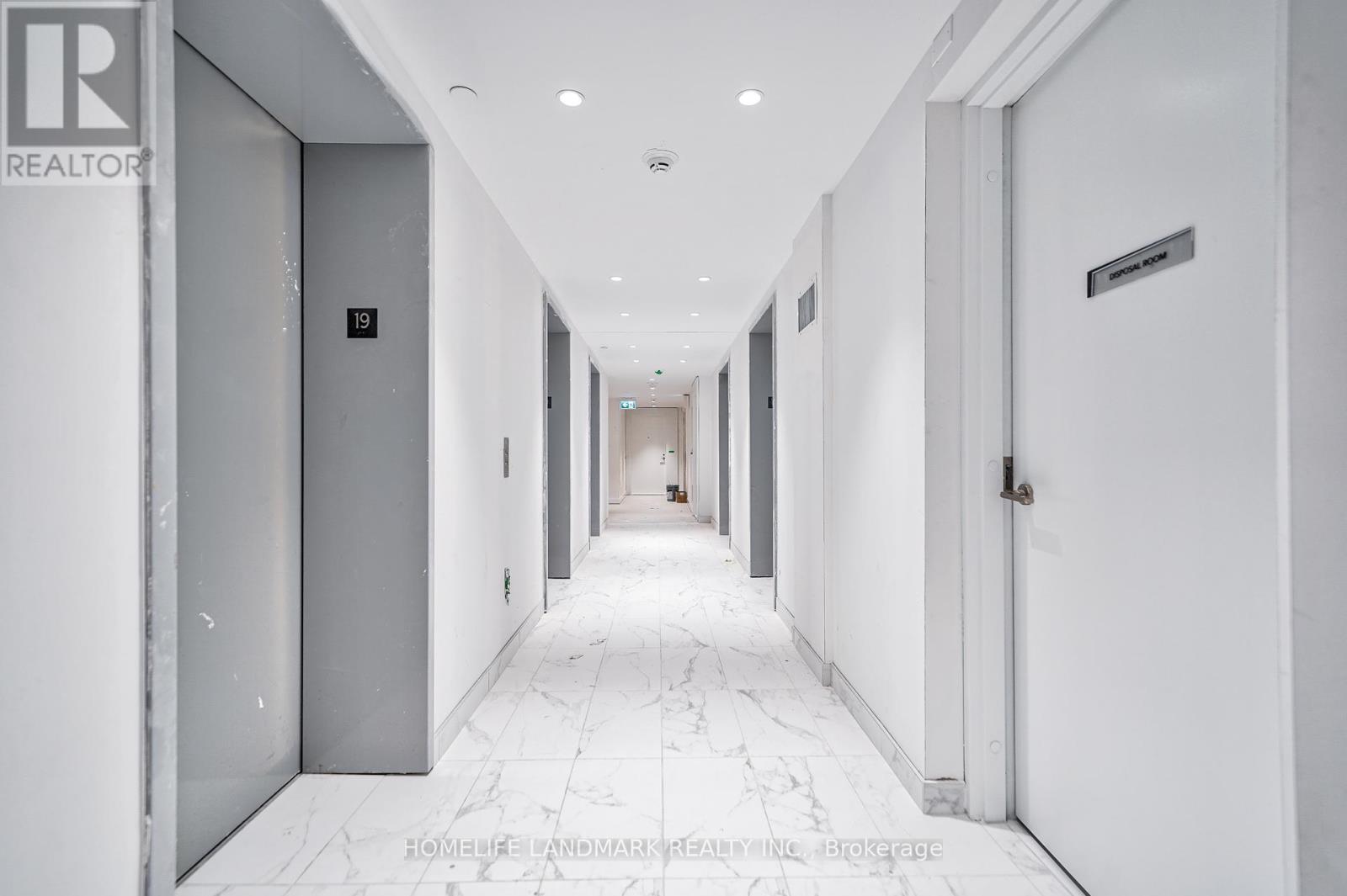 1908 - 238 Simcoe Street, Toronto, Ontario  M5T 0E2 - Photo 4 - C12211440