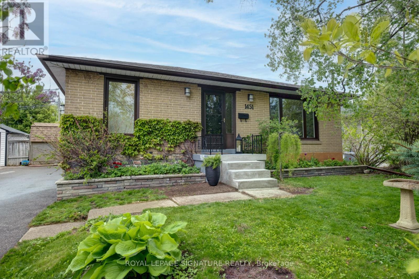 1451 LAKEFIELD STREET, Oshawa, Ontario