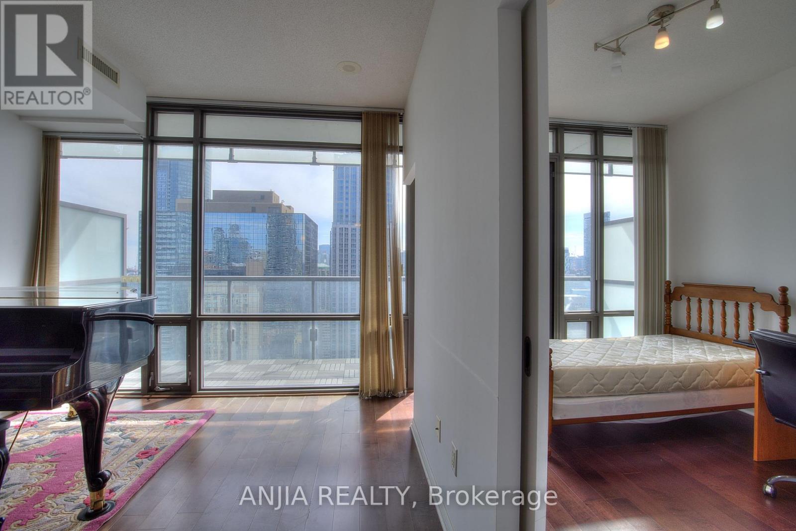 3104 - 38 Grenville Street, Toronto (Bay Street Corridor), Ontario  M4Y 1A5 - Photo 11 - C12207318