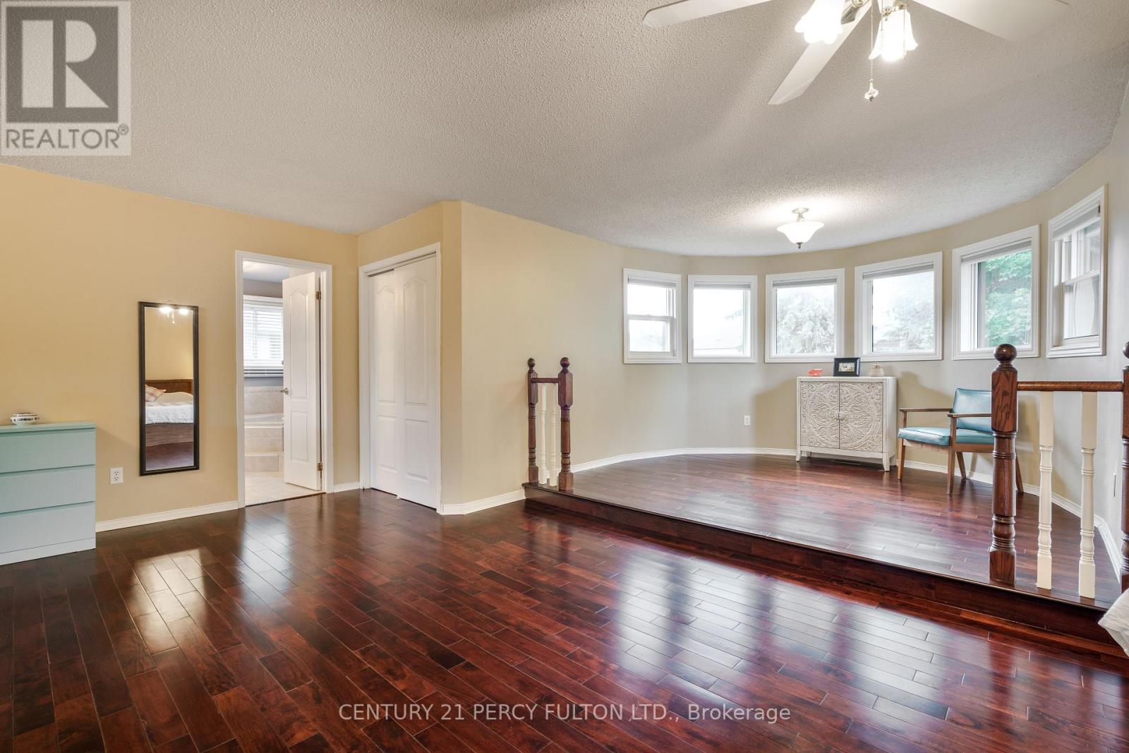 54 Cityview Circle, Barrie, Ontario  L4N 7V1 - Photo 25 - S12211340