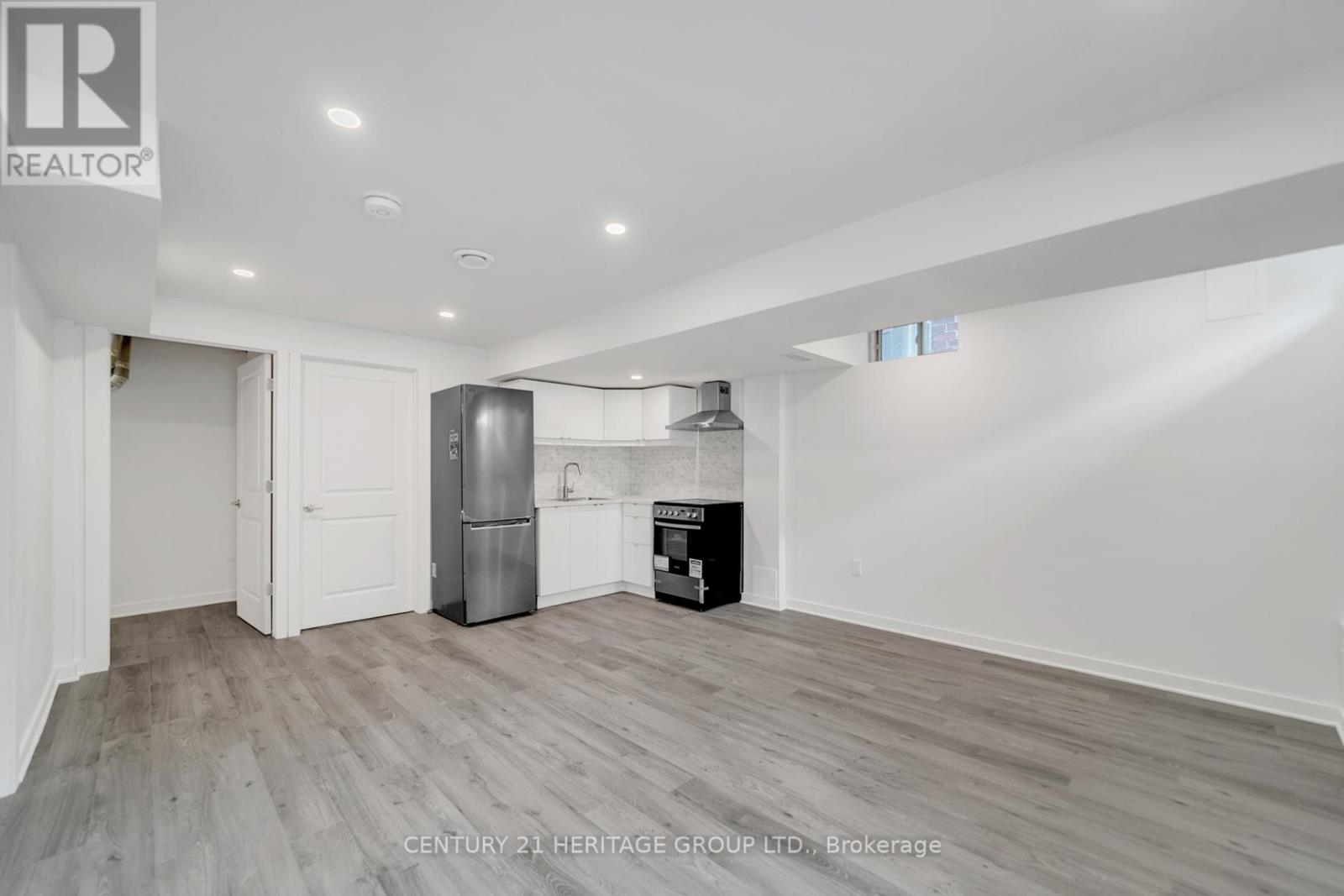 Bsmnt - 516 Seaview Heights, East Gwillimbury, Ontario  L9N 0Y3 - Photo 3 - N12211453