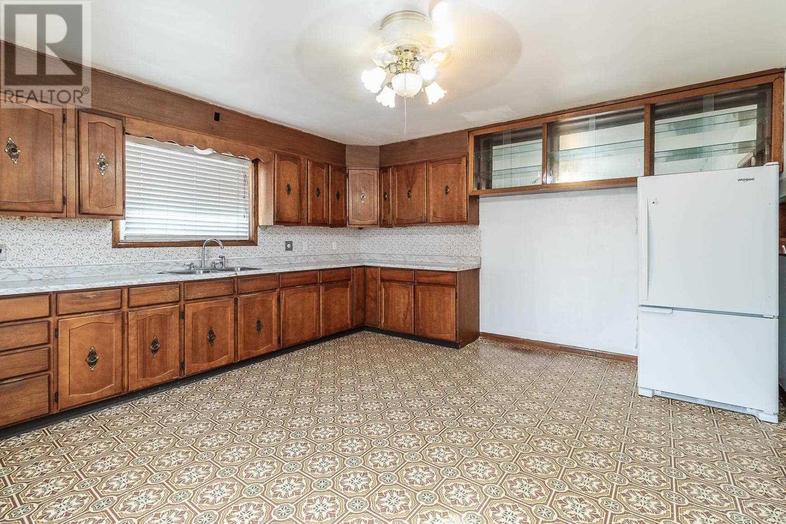 168 Prentice Ave, Sault Ste. Marie, Ontario  P6C 4P9 - Photo 9 - SM250914