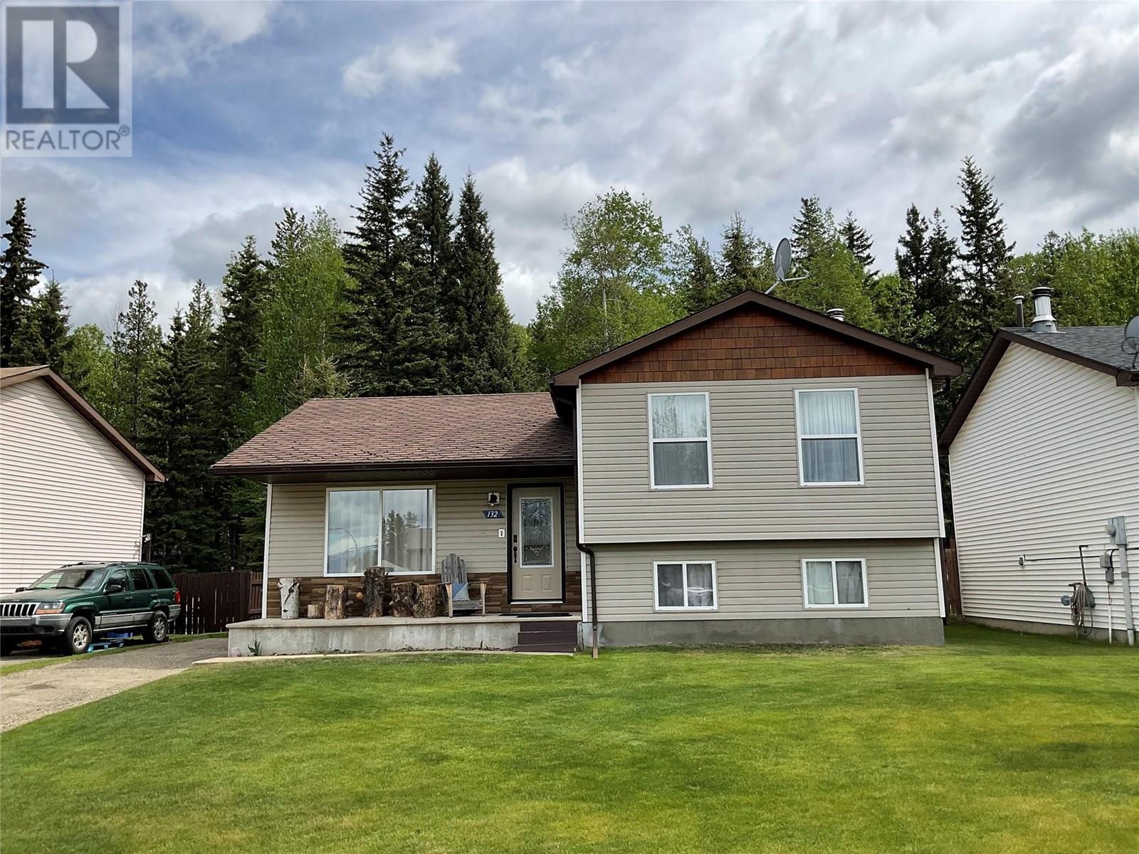 132 Babcock Avenue, Tumbler Ridge, British Columbia
