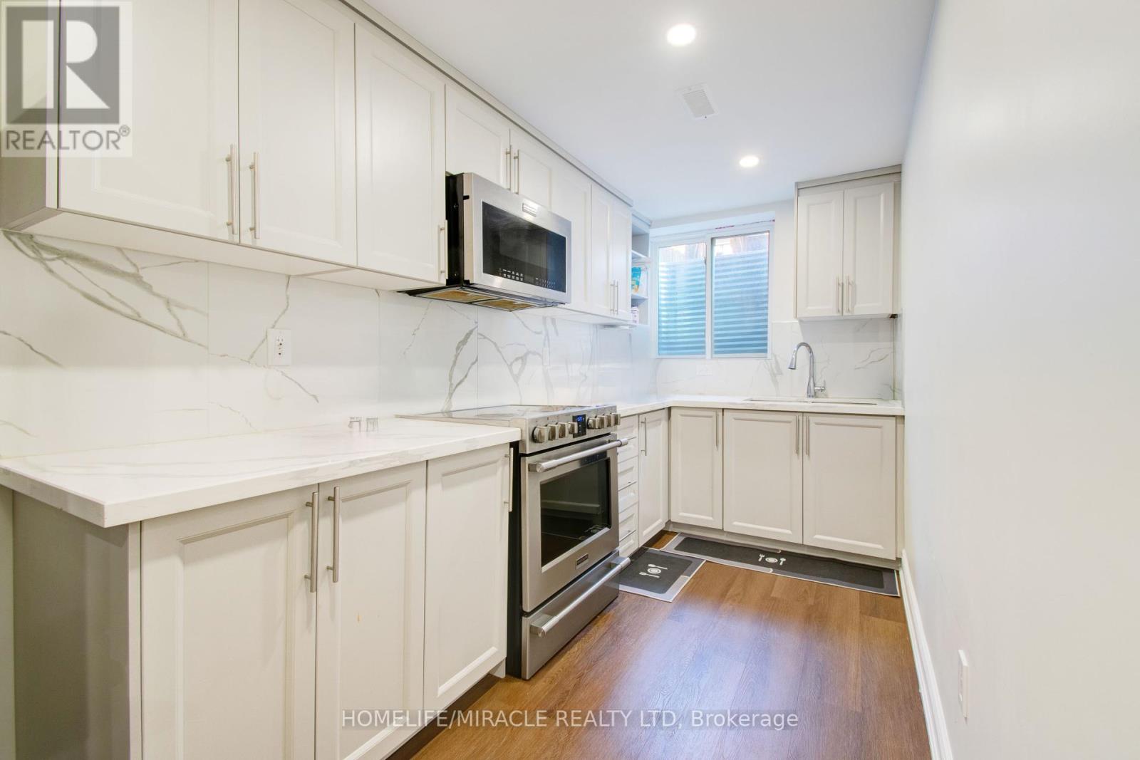 13 Fann Drive, Brampton, Ontario  L7A 4L4 - Photo 37 - W12211436
