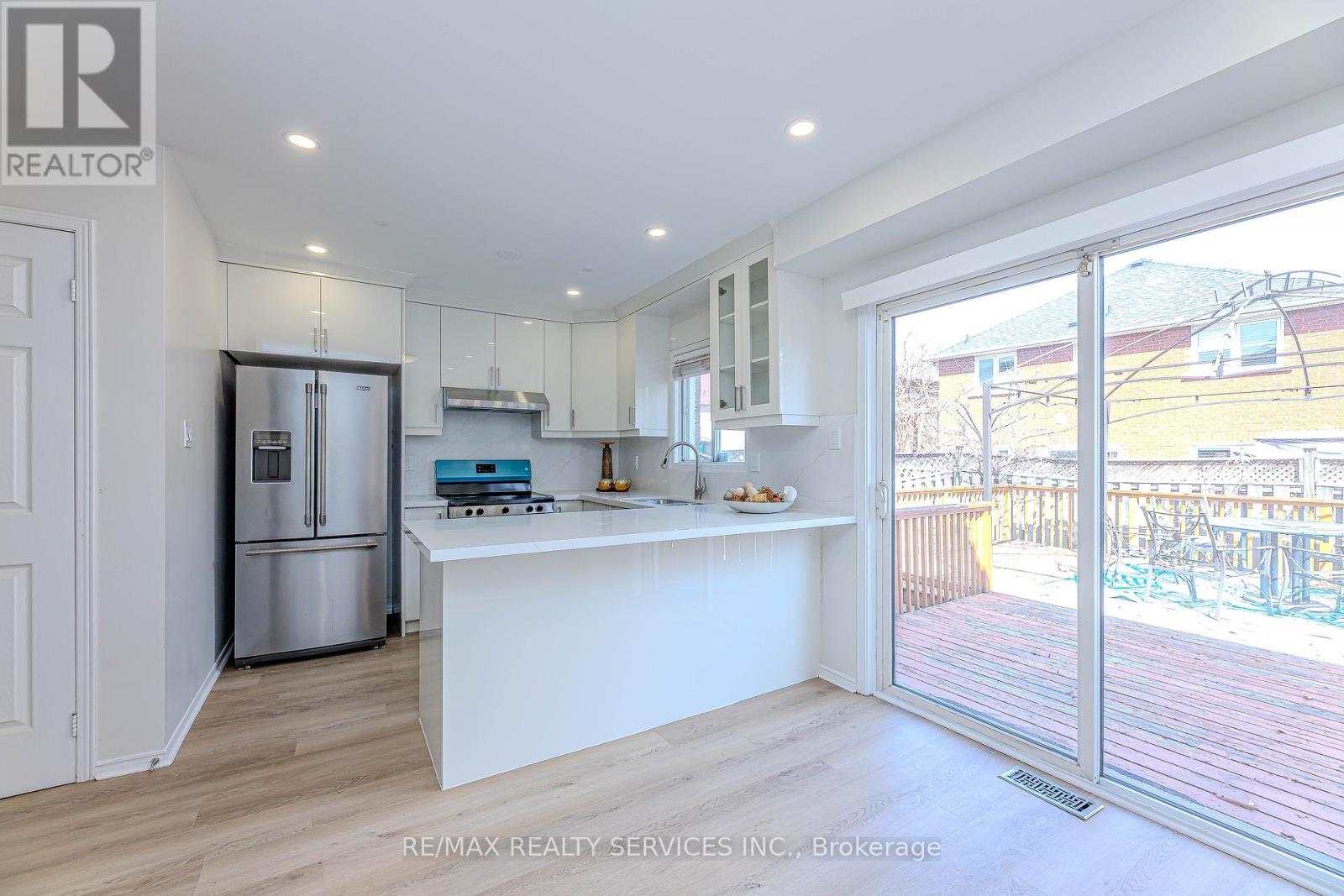 98 LENT CRESCENT, Brampton, Ontario