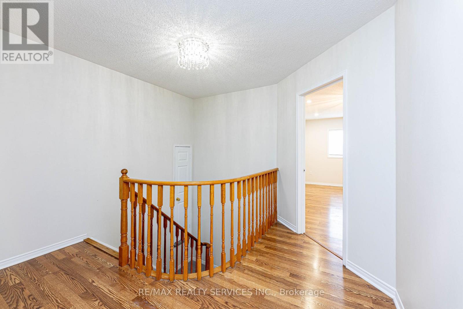 98 Lent Crescent, Brampton, Ontario  L6Y 4X7 - Photo 15 - W12211446