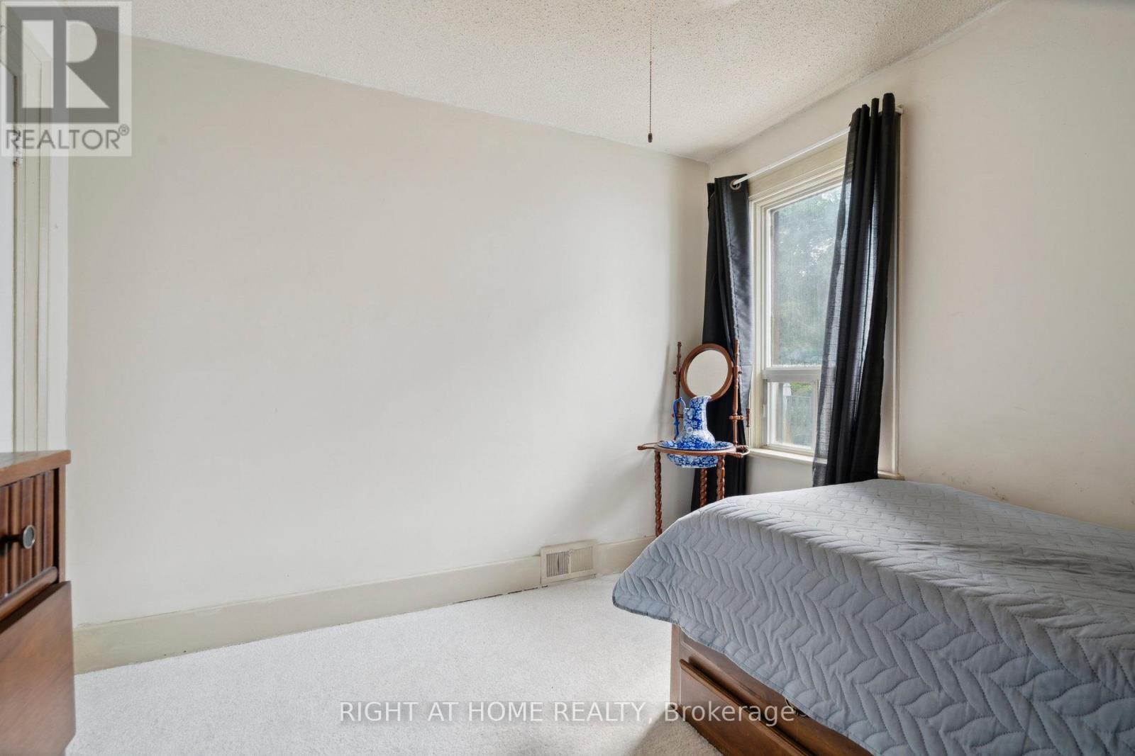 51 Frederick Street S, Halton Hills, Ontario  L7J 2B9 - Photo 14 - W12211451