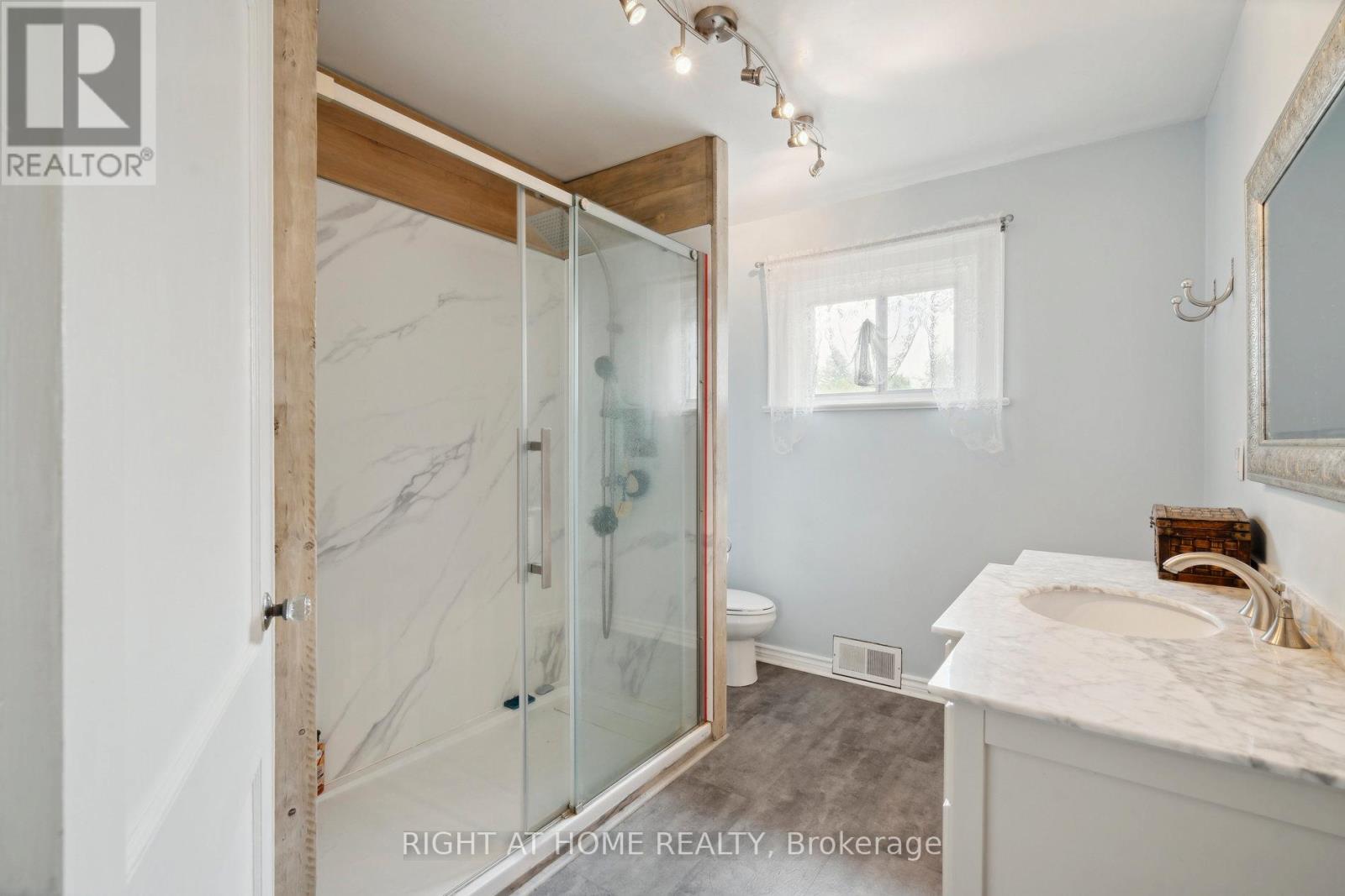 51 Frederick Street S, Halton Hills, Ontario  L7J 2B9 - Photo 19 - W12211451