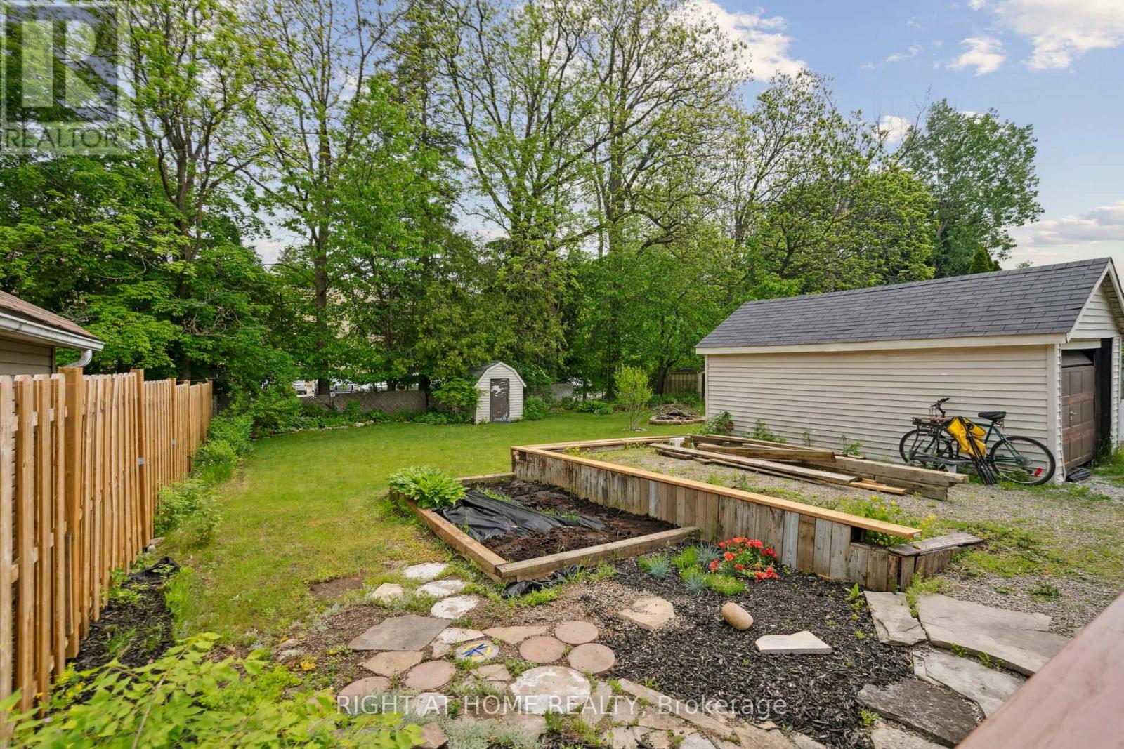 51 Frederick Street S, Halton Hills, Ontario  L7J 2B9 - Photo 28 - W12211451