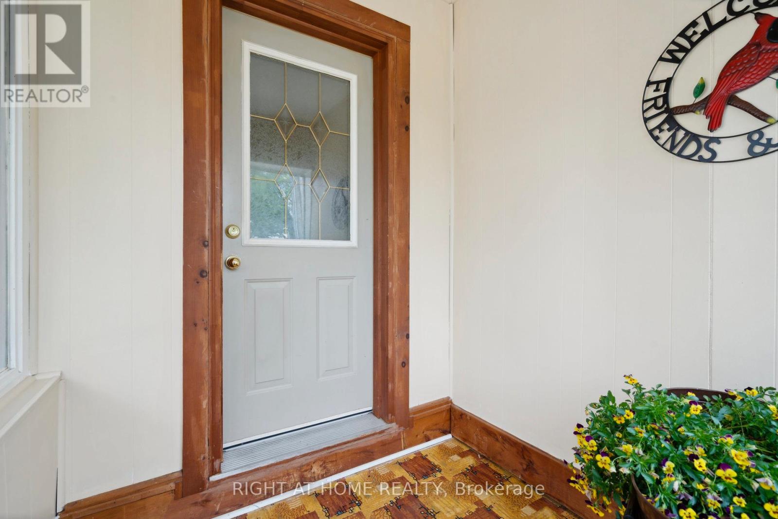 51 Frederick Street S, Halton Hills, Ontario  L7J 2B9 - Photo 4 - W12211451