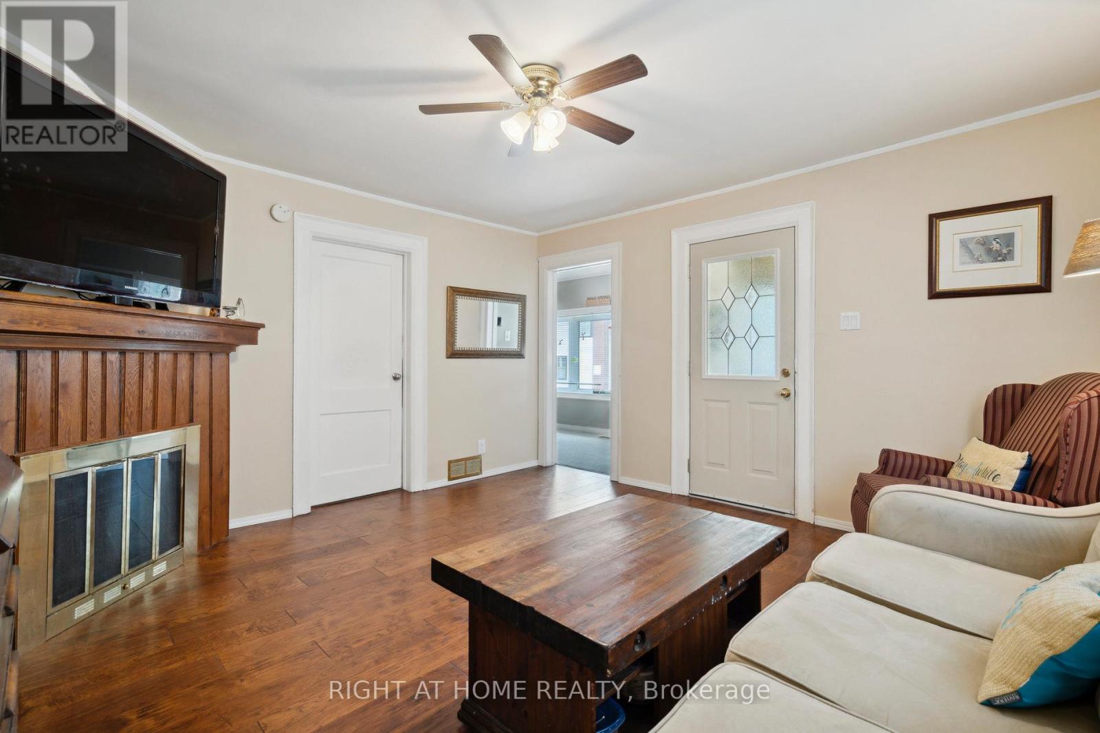 51 Frederick Street S, Halton Hills, Ontario  L7J 2B9 - Photo 7 - W12211451