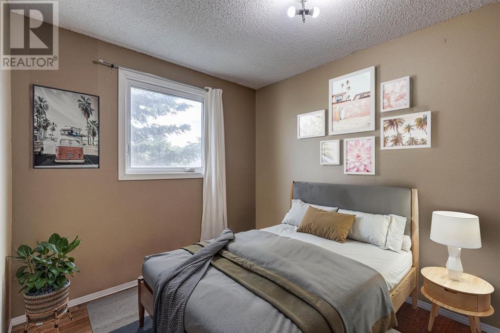 Property at 98, 4740 Dalton Drive NW image 4