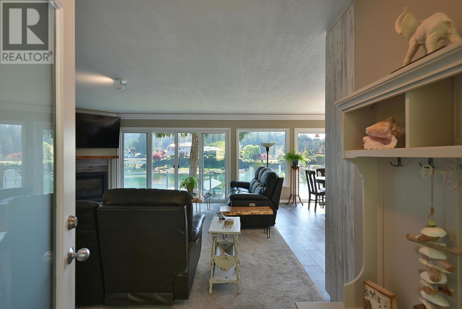 12828 Gilden Road, Madeira Park, British Columbia  V0N 2H1 - Photo 9 - R2972084
