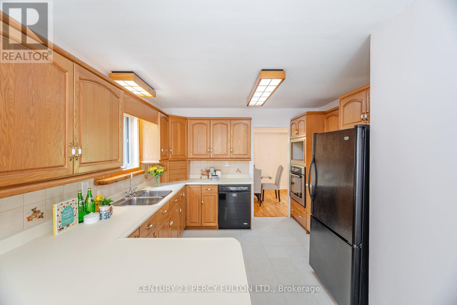 541 Creekview Circle, Pickering (West Shore), Ontario  L1W 2Z9 - Photo 14 - E12210349