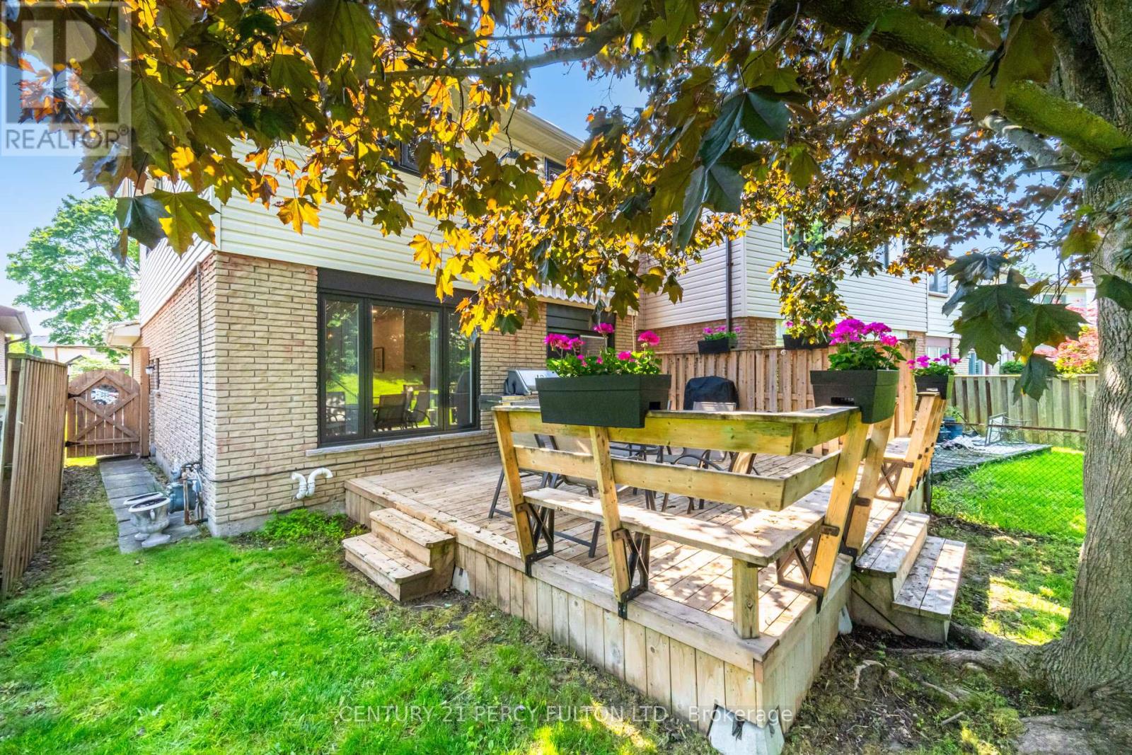 541 Creekview Circle, Pickering (West Shore), Ontario  L1W 2Z9 - Photo 34 - E12210349