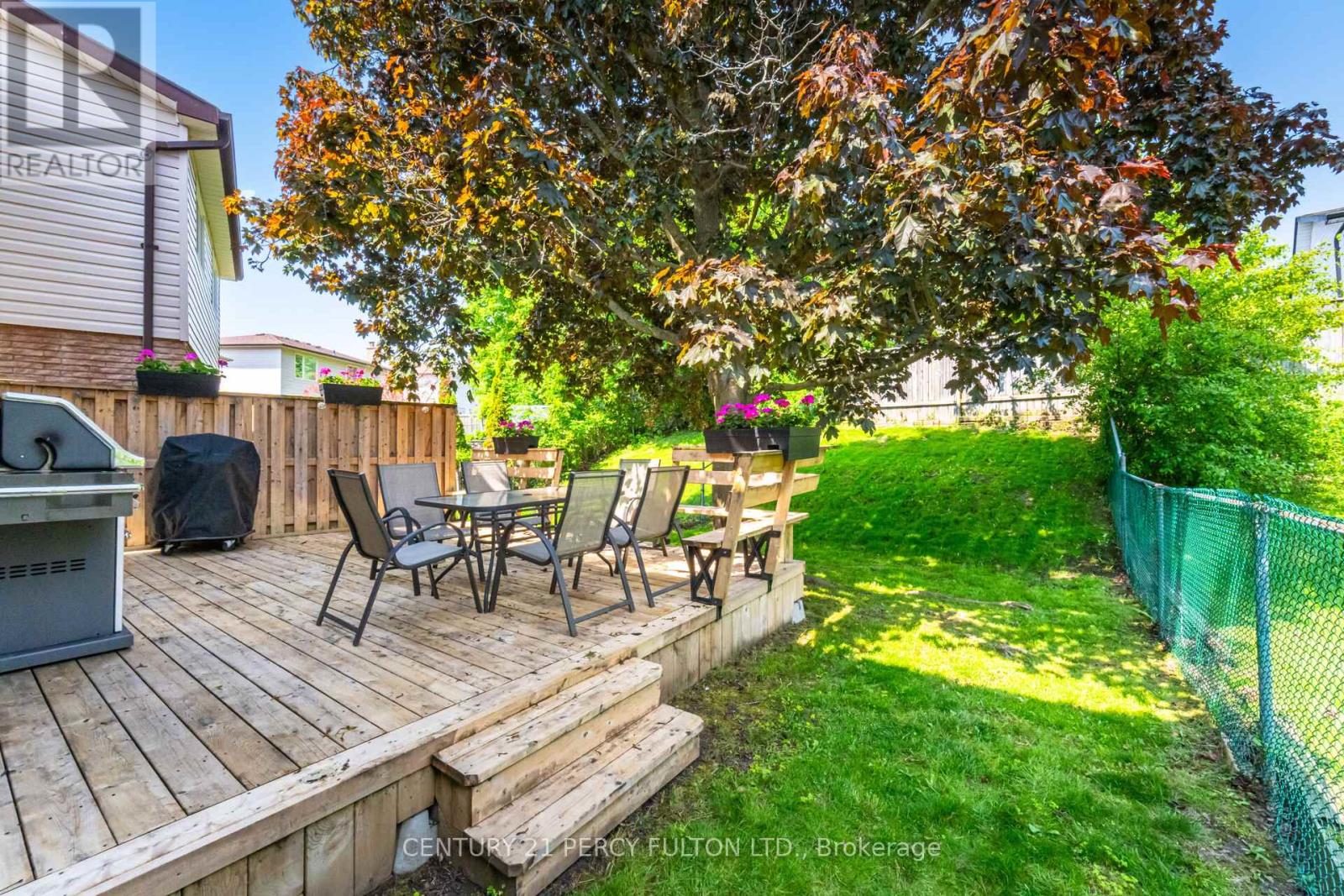 541 Creekview Circle, Pickering (West Shore), Ontario  L1W 2Z9 - Photo 33 - E12210349
