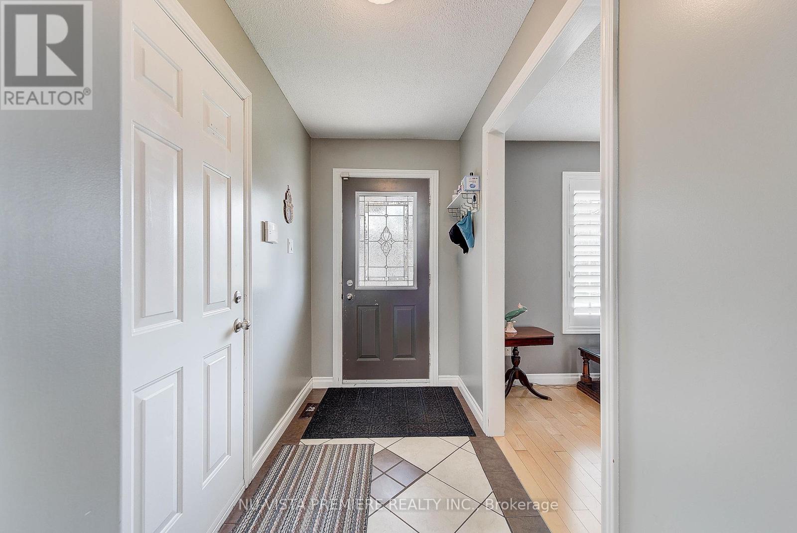 494 Exmouth Circle, London East, Ontario  N5V 5G7 - Photo 4 - X12211477