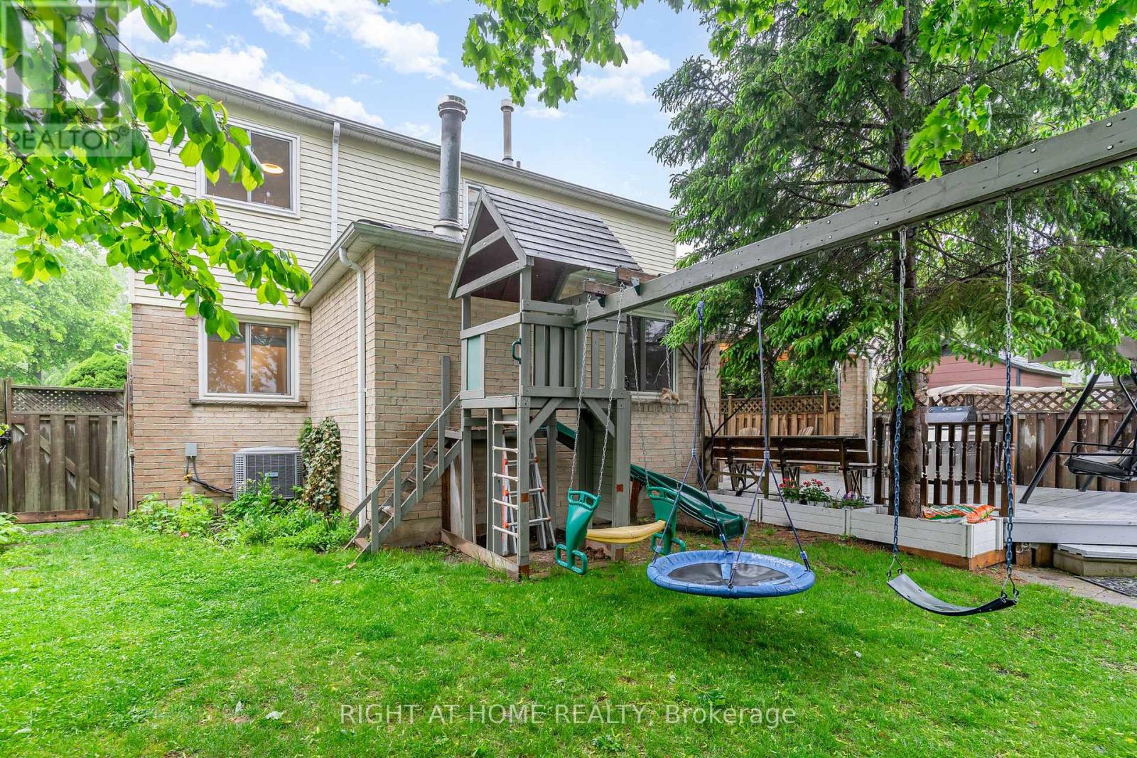 6829 Markwood Place, Mississauga, Ontario  L5N 4K7 - Photo 16 - W12170538