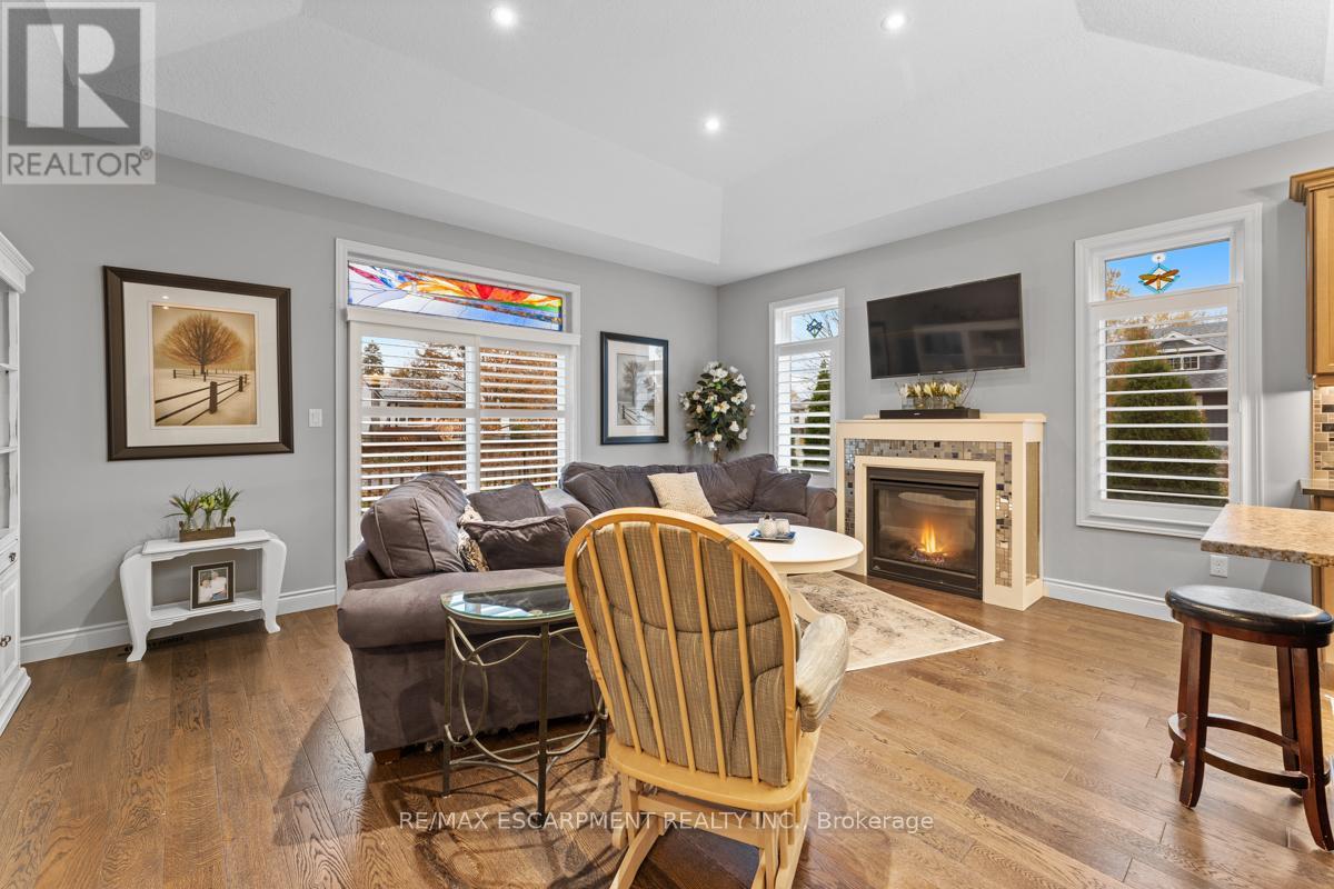 13 - 418 Nelson Street, Norfolk (Port Dover), Ontario  N0A 1N0 - Photo 8 - X12211438