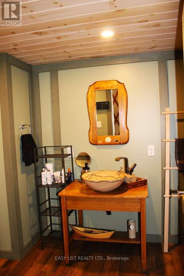 951 Hwy 641, Kenora, Ontario  P0X 1C0 - Photo 11 - X12211450