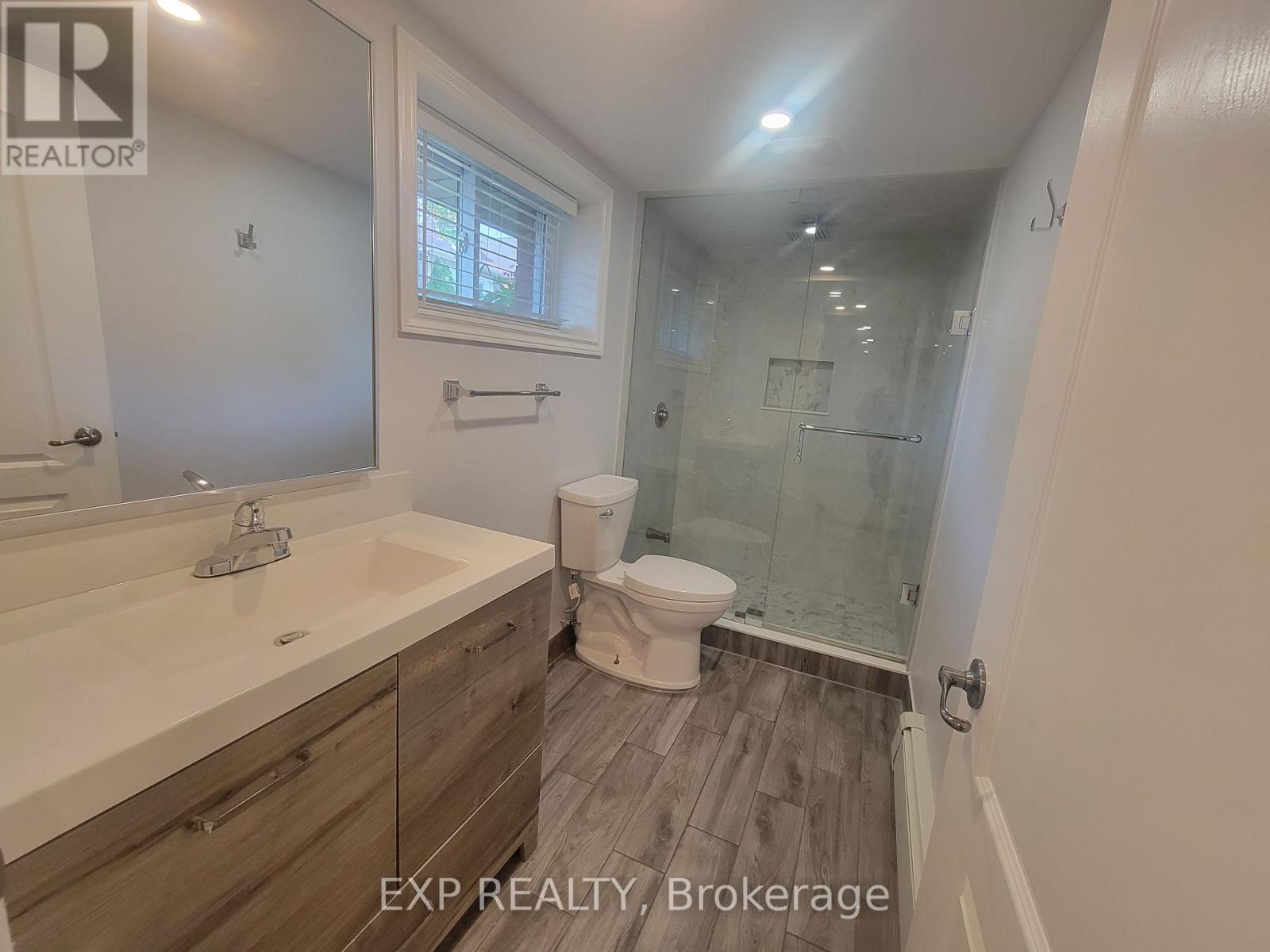 135 Balsam Avenue S, Hamilton, Ontario  L8M 3B6 - Photo 19 - X12211452