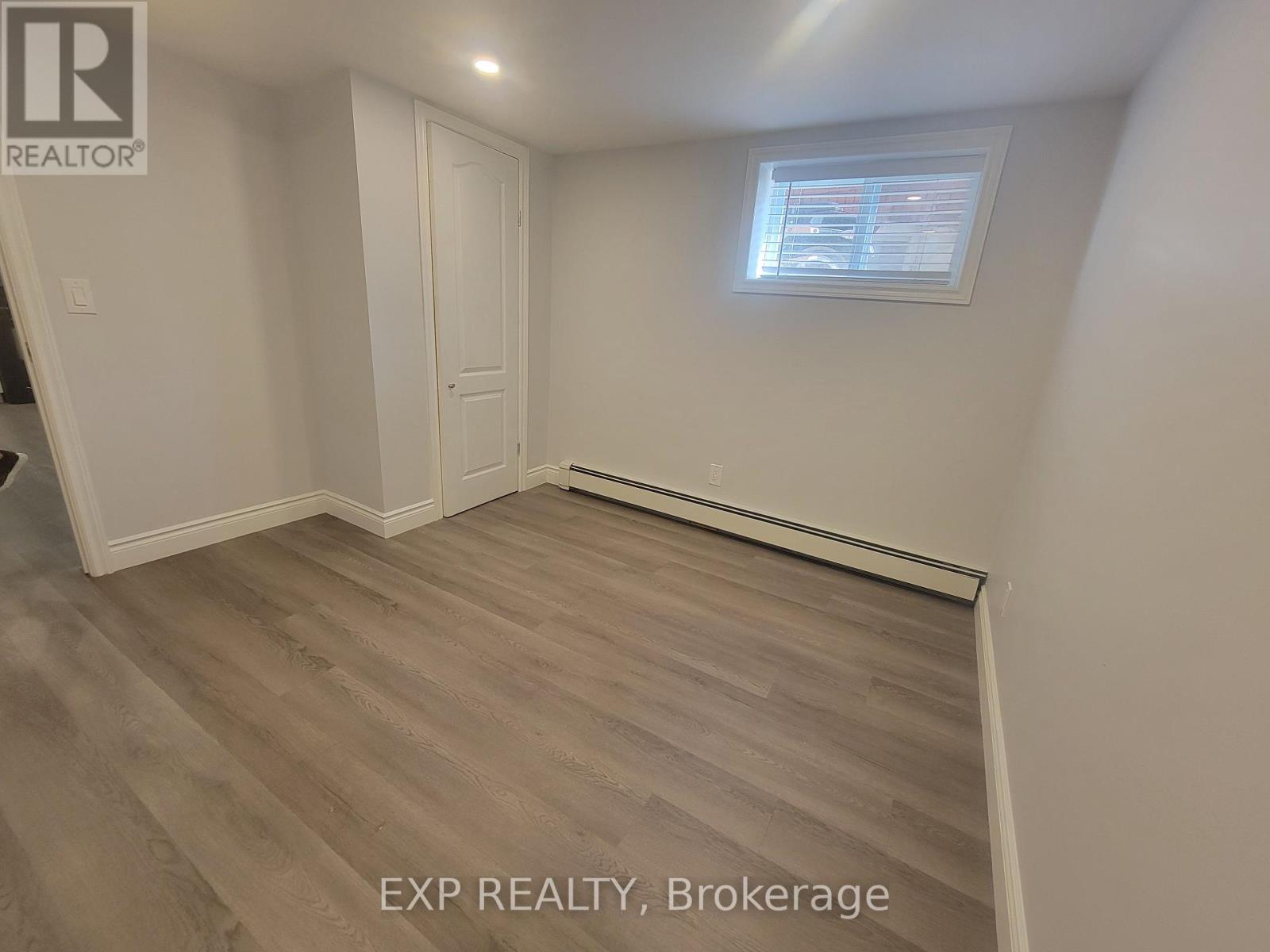 135 Balsam Avenue S, Hamilton, Ontario  L8M 3B6 - Photo 23 - X12211452