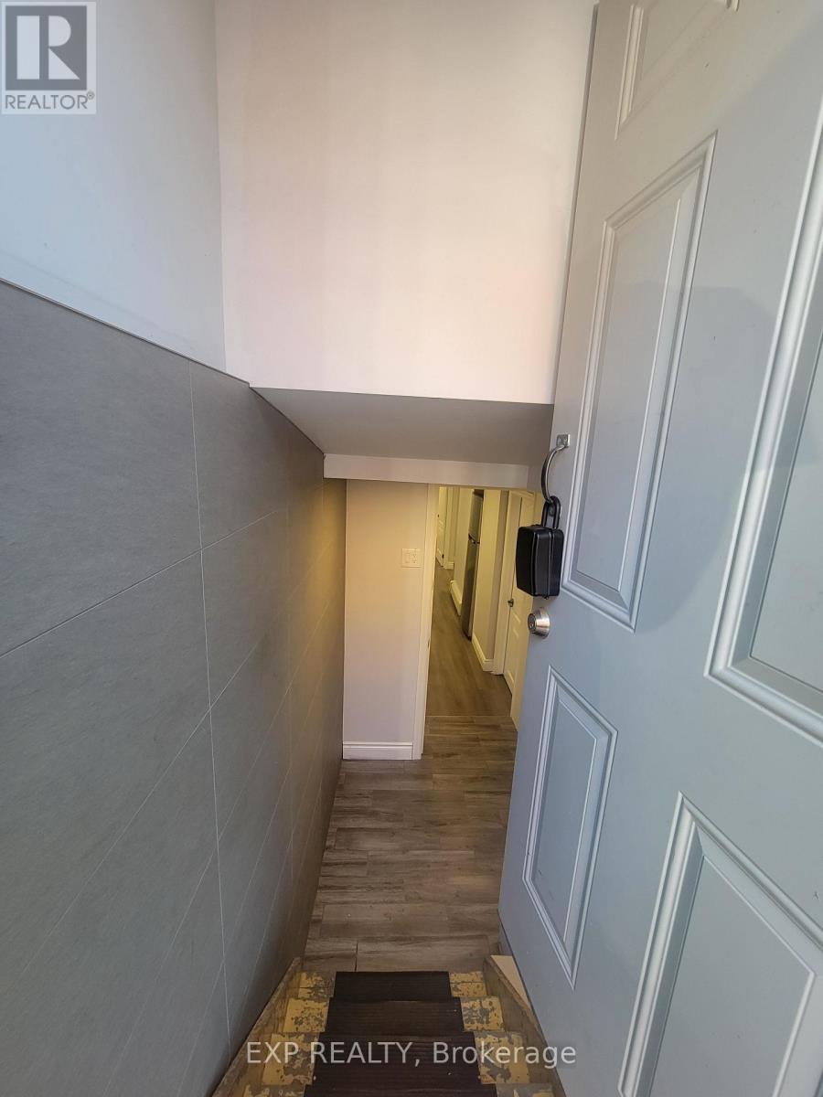 135 Balsam Avenue S, Hamilton, Ontario  L8M 3B6 - Photo 35 - X12211452