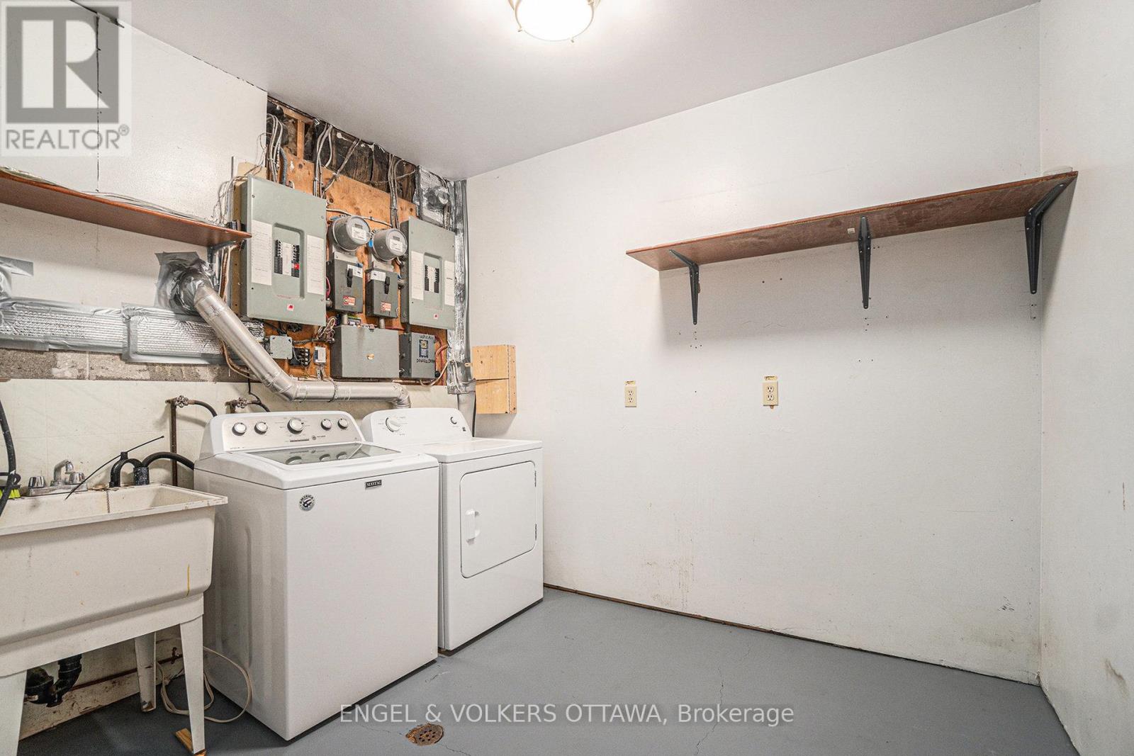886 Ivanhoe Avenue, Ottawa, Ontario  K2B 5S5 - Photo 26 - X12211460